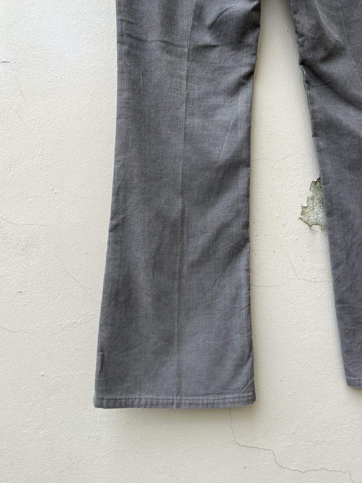 Levi's 70s 80s Levi’s 646 Fade Grey Corduroy Flare Jeans Size US 30 / EU 46 - 15 Thumbnail