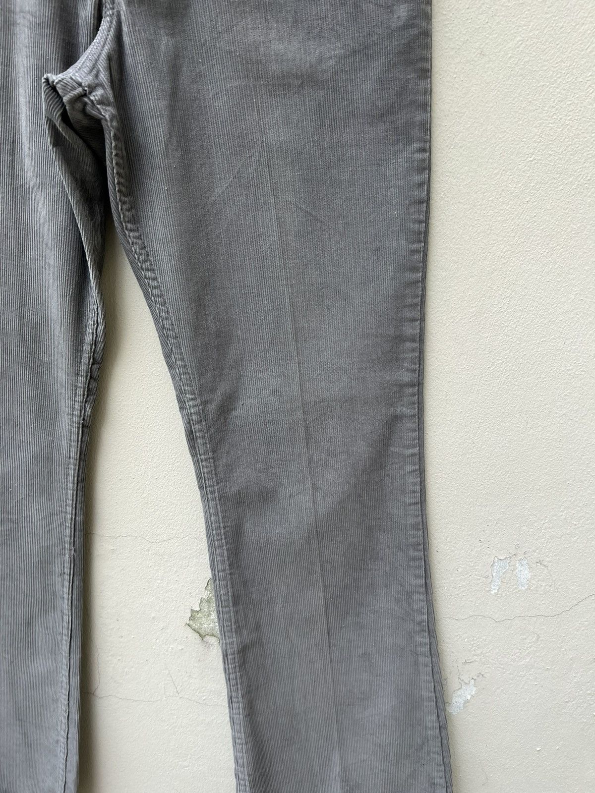 Levi's 70s 80s Levi’s 646 Fade Grey Corduroy Flare Jeans Size US 30 / EU 46 - 11 Thumbnail