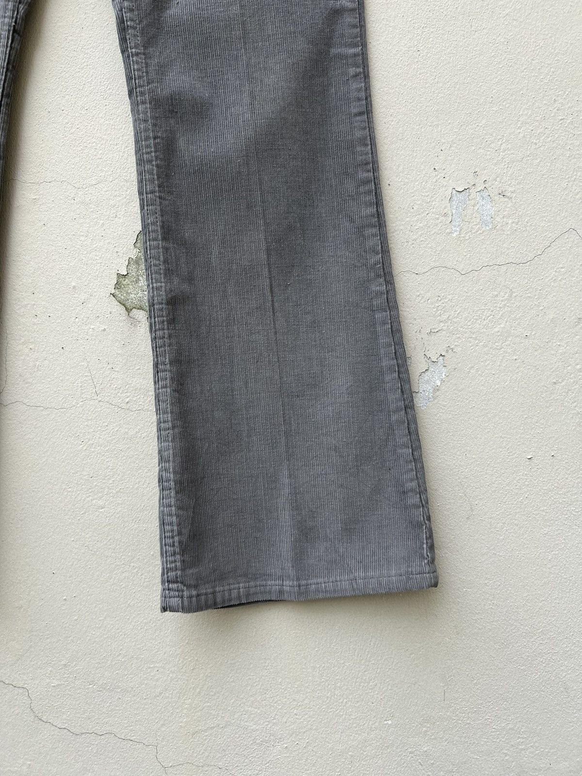 Levi's 70s 80s Levi’s 646 Fade Grey Corduroy Flare Jeans Size US 30 / EU 46 - 12 Thumbnail