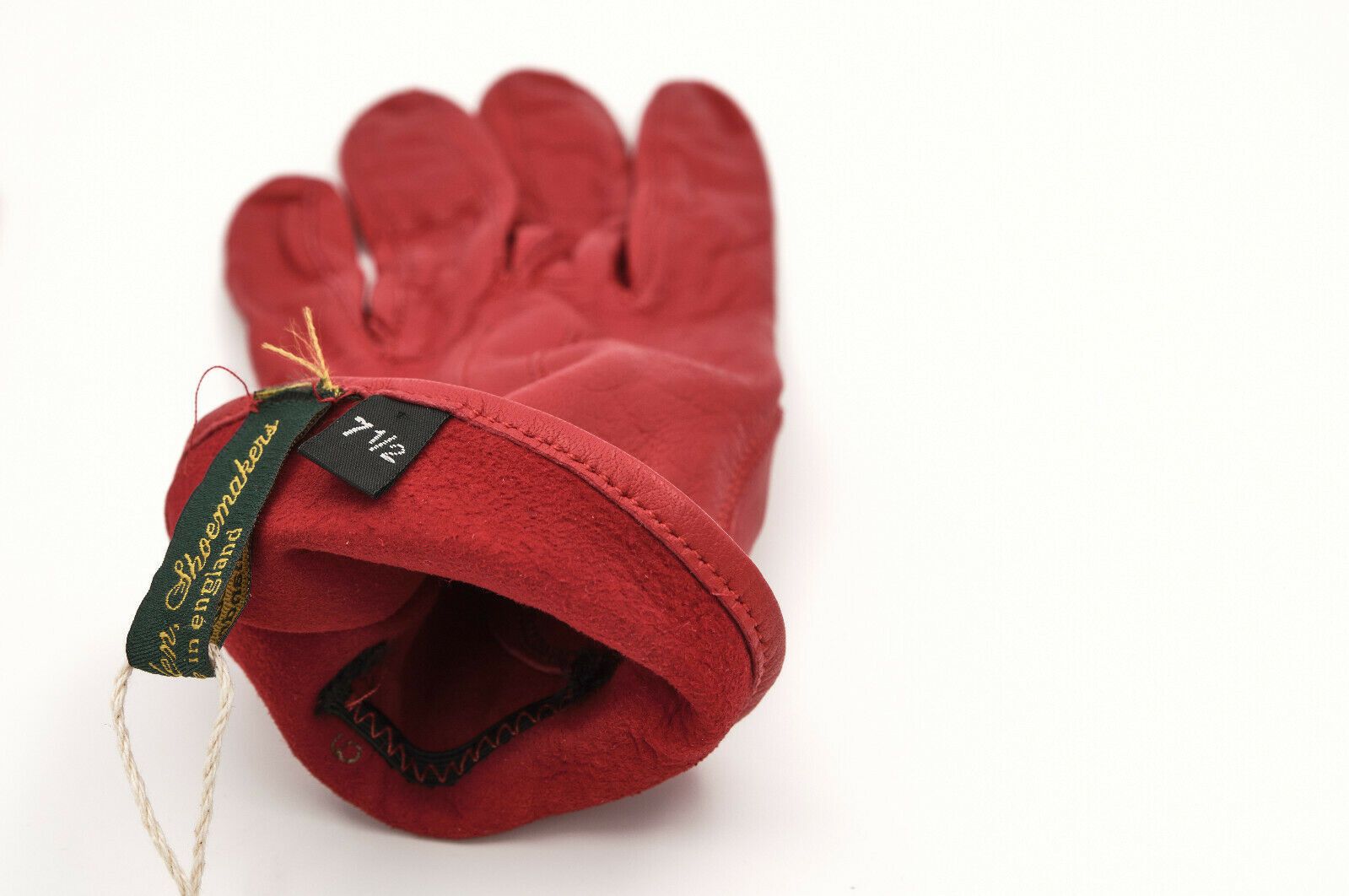 Paul Harnden Shoemakers NWT PAUL HARNDEN UNLINED RED LEATHER GLOVES 7.5UK (W) Size ONE SIZE - 7 Thumbnail