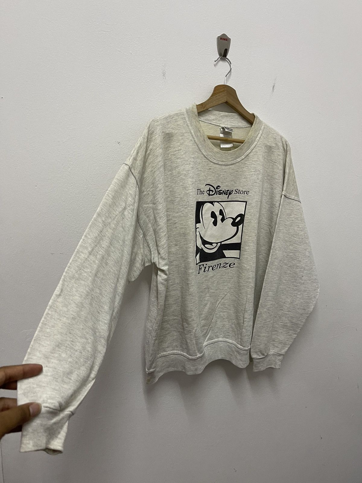 Japanese Brand × Vintage Vintage Disney Mickey Mouse Big Logo Baggy Style Sweatshirt Size US L / EU 52-54 / 3 - 3 Thumbnail