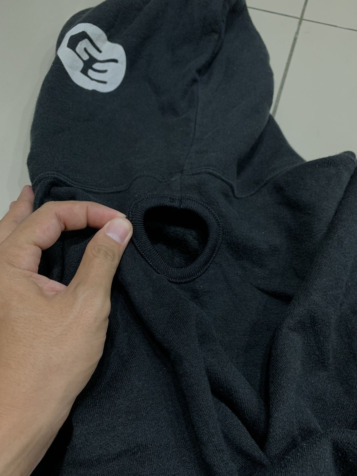 GOODENOUGH × Hiroshi Fujiwara PERFORATED GDEH 2001 BY GOOENOUGH HOODIE VINTAGE Size US M / EU 48-50 / 2 - 11 Thumbnail