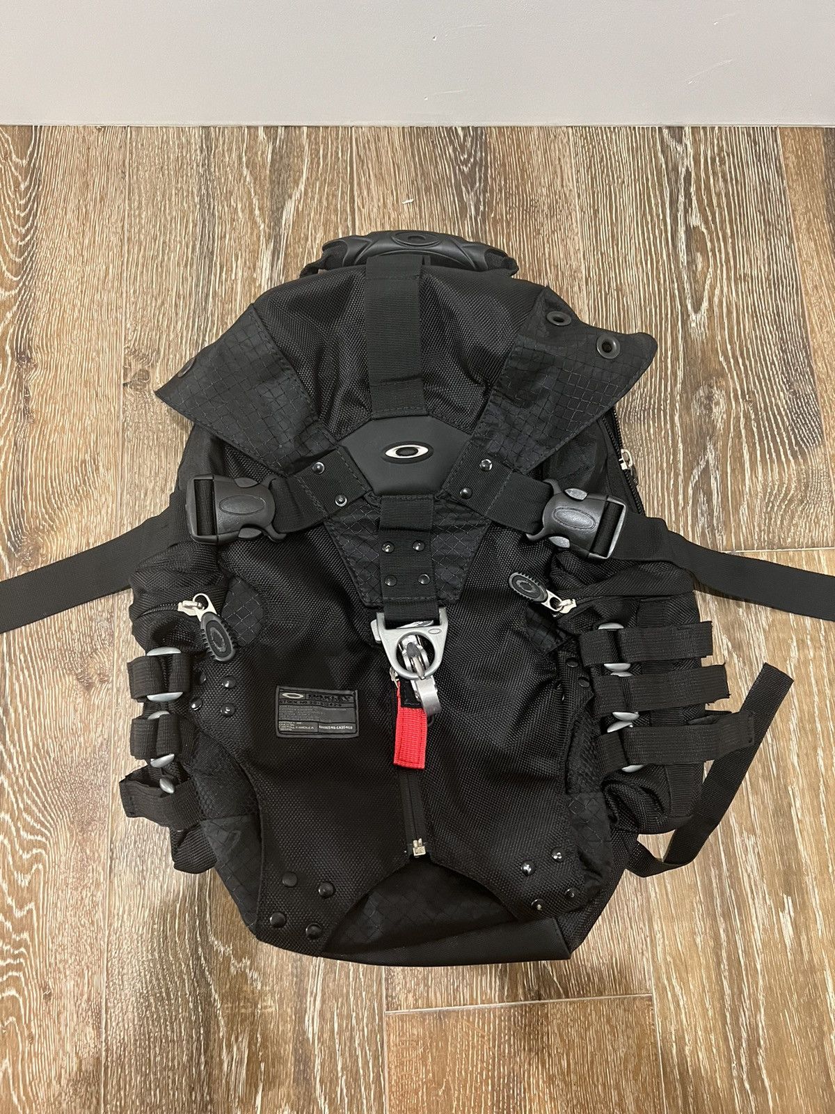 image of Oakley Factory Pilot Utility Backpack in Black, Men's
