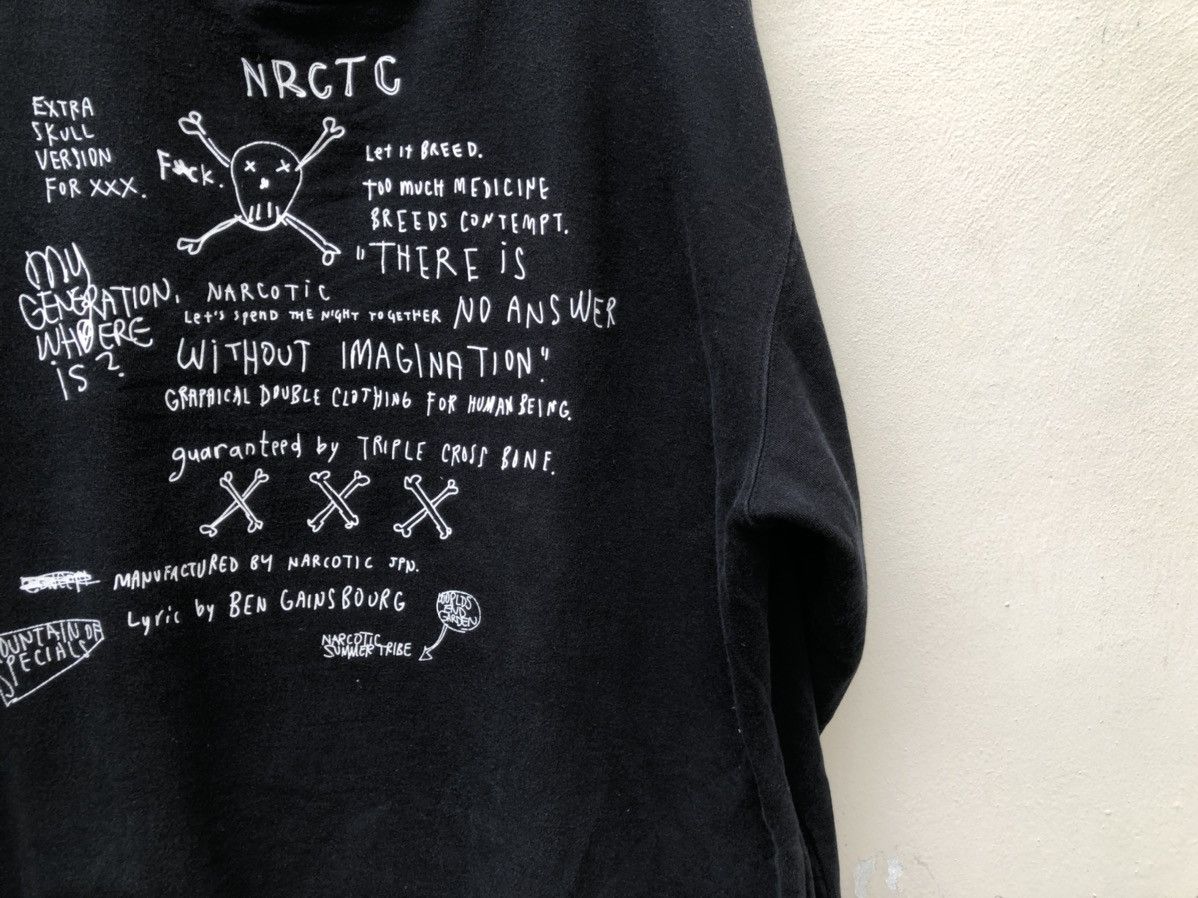 Narcotic GDC Vtg Y2K 2003 Narcotic Pop Art Faded Black Crewneck Sweater Size US XL / EU 56 / 4 - 12 Thumbnail