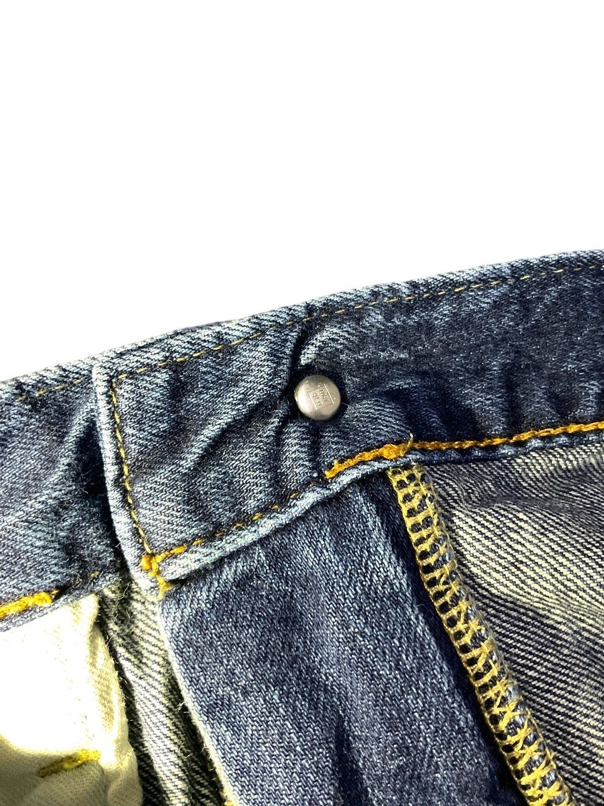 Uniqlo × Vintage Vintage Limited Jun Takahashi 90s SELVEDGE Uniqlo Size US 31 - 14 Thumbnail