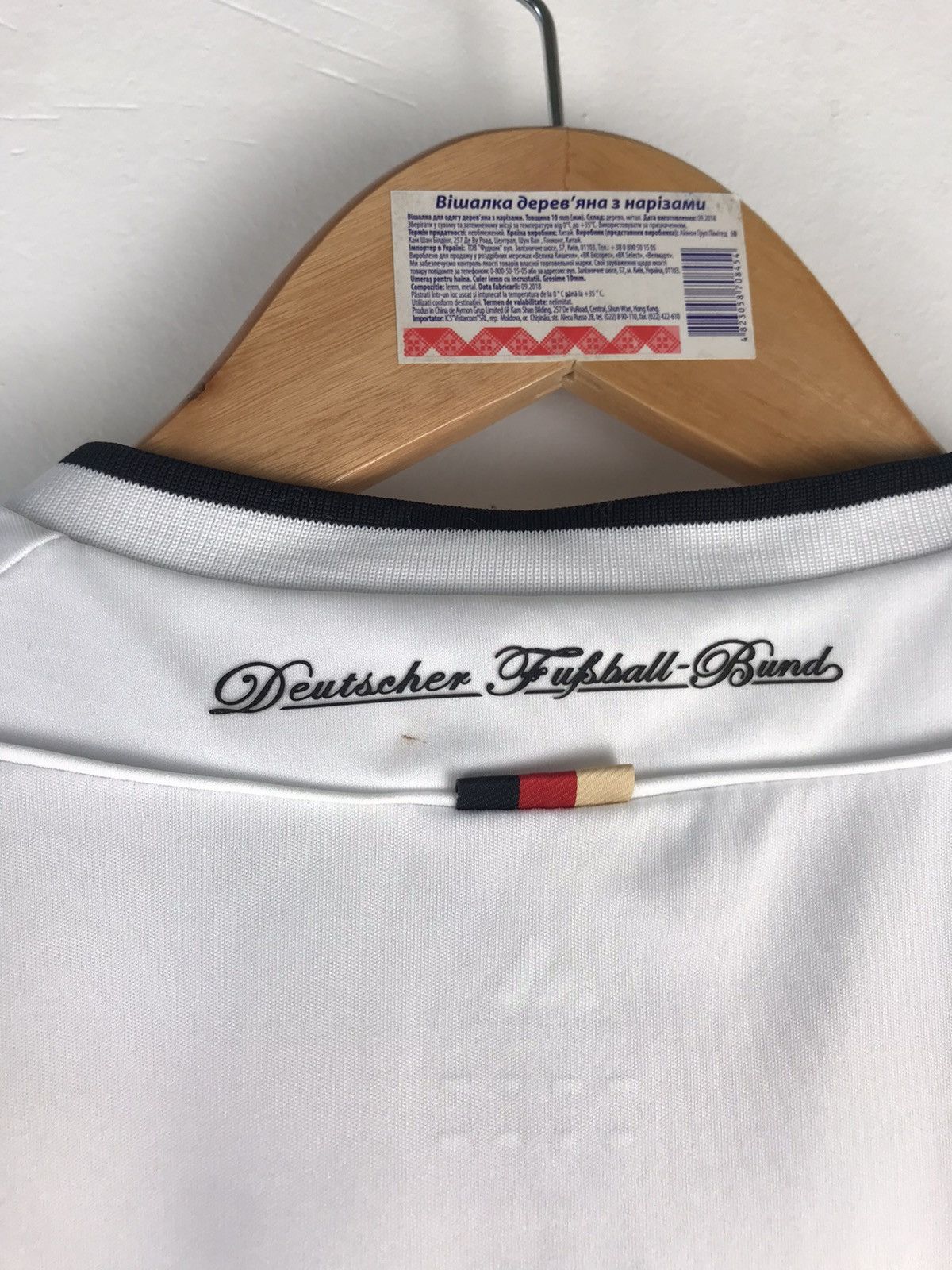Adidas GERMANY 2012/13 HOME FOOTBALL ADIDAS X20656 sz S MEN WHIT Size US S / EU 44-46 / 1 - 6 Thumbnail