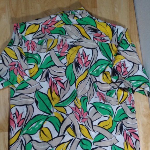 Balenciaga × Vintage Vintage Balenciaga Floral Pattern Polyester Hawaiian Shirt Size US M / EU 48-50 / 2 - 6 Thumbnail