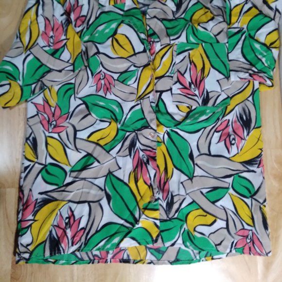 Balenciaga × Vintage Vintage Balenciaga Floral Pattern Polyester Hawaiian Shirt Size US M / EU 48-50 / 2 - 3 Thumbnail
