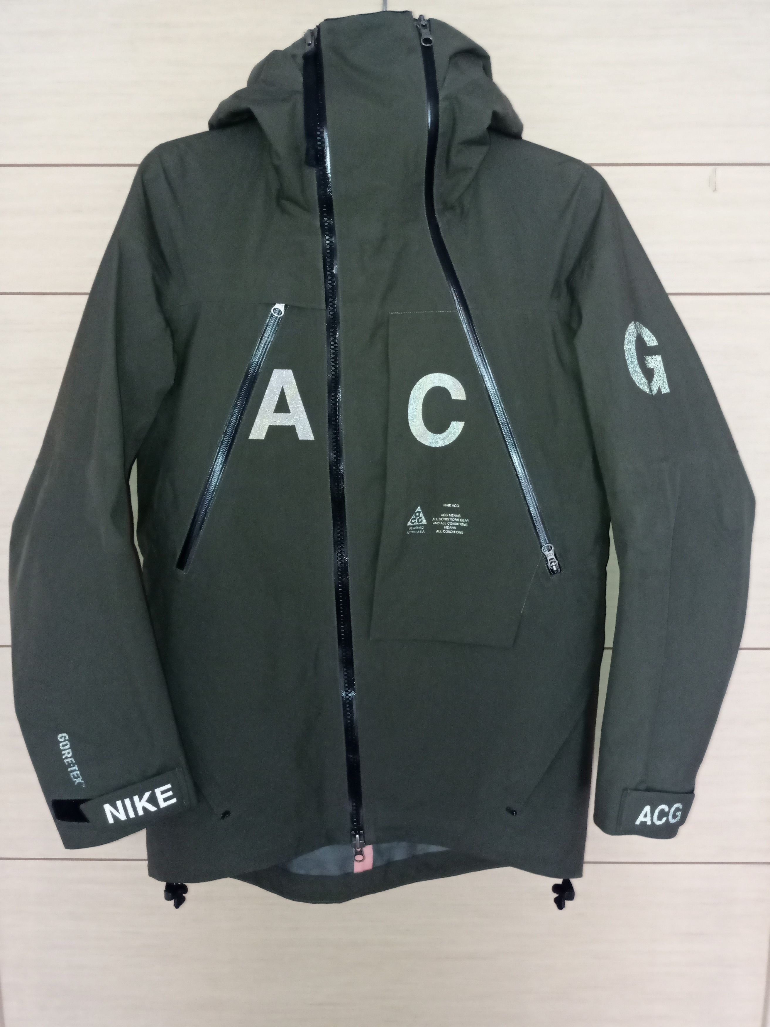 Errolson Hugh x NikeLab ACG Alpine Jacket Nike Khaki olive