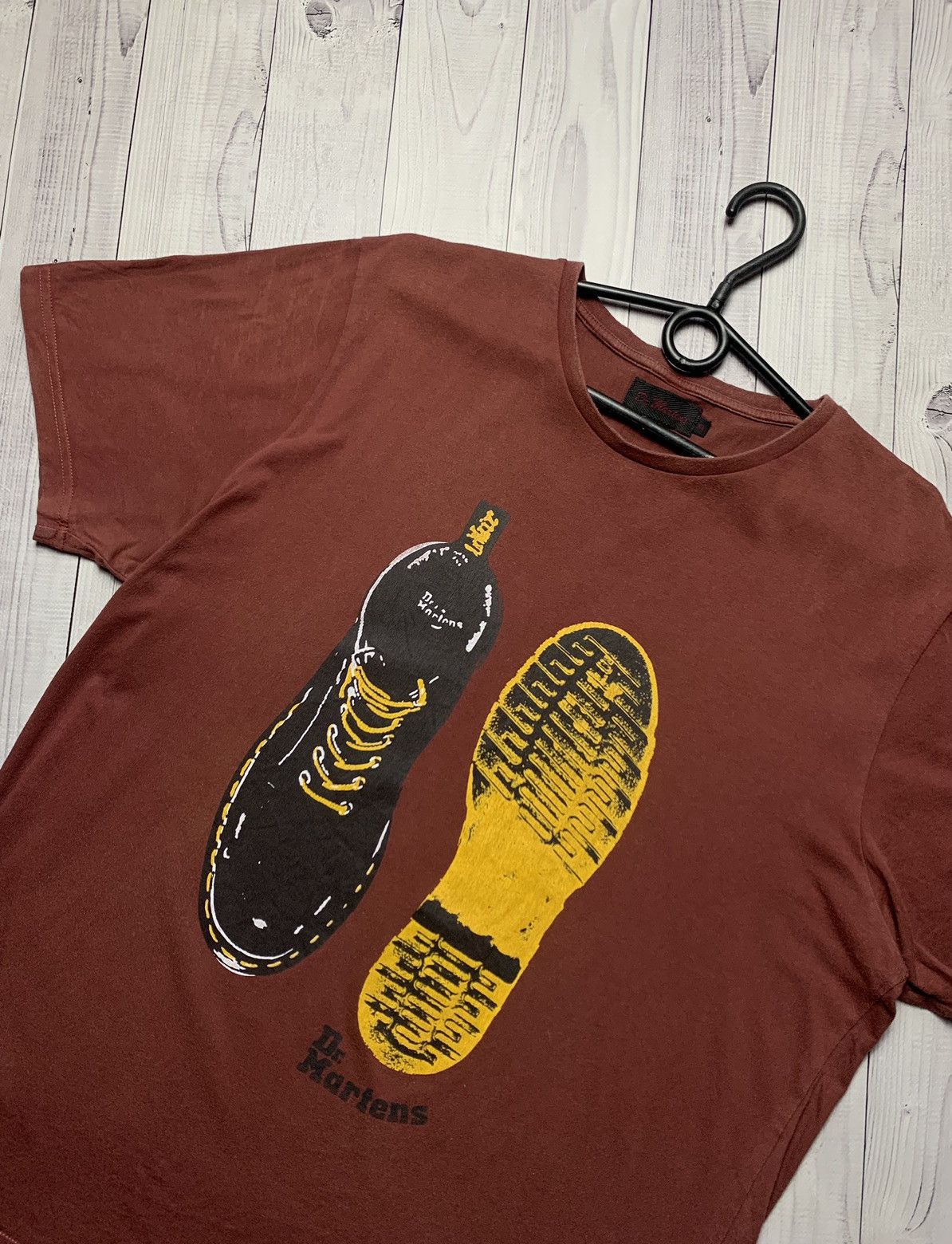 Dr. Martens Dr. martens brown Tee big logo size XL Size US L / EU 52-54 / 3 - 2 Thumbnail