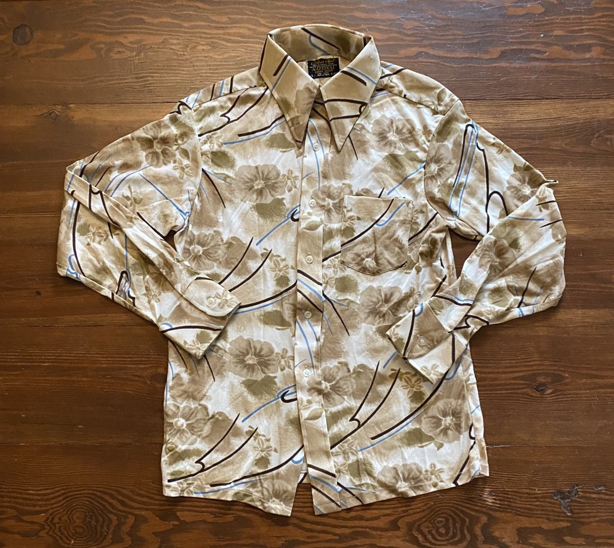 image of Art x Vintage 60’S Abstract Flowers Long Sleeve Button Up in Beige, Men's (Size Medium)
