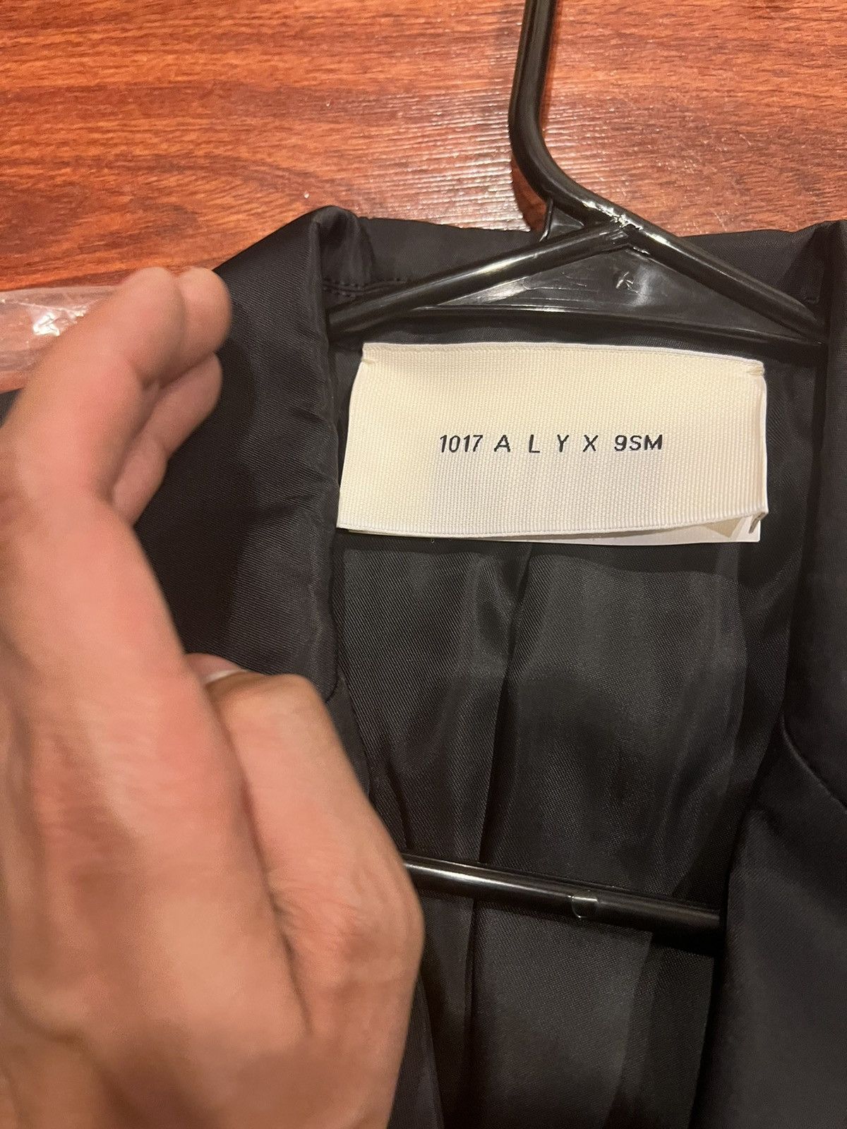 1017 ALYX 9SM × Alyx Women’s Tailoring Vest S21 Size S / US 4 / IT 40 - 5 Thumbnail