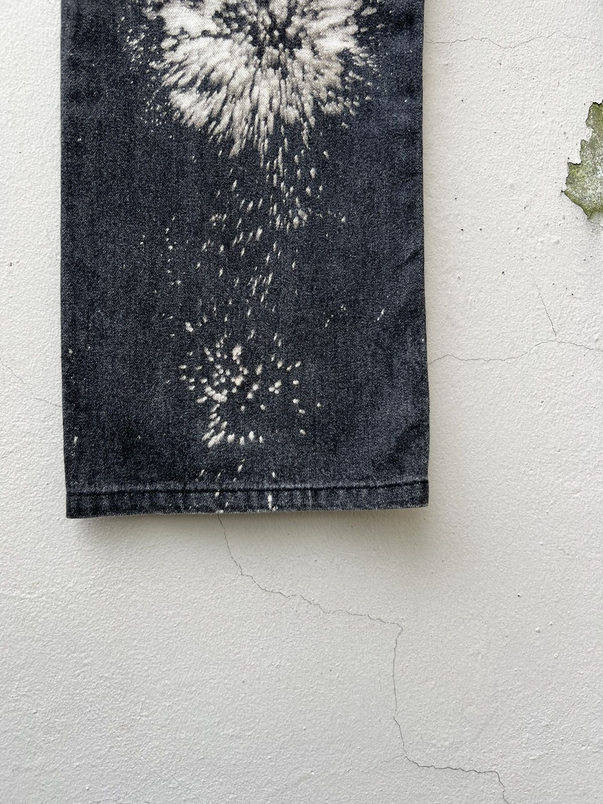 Yoshiyuki Konishi Yoshiyuki Konishi " Art of Firework " Denim Jeans Size US 30 / EU 46 - 19 Thumbnail