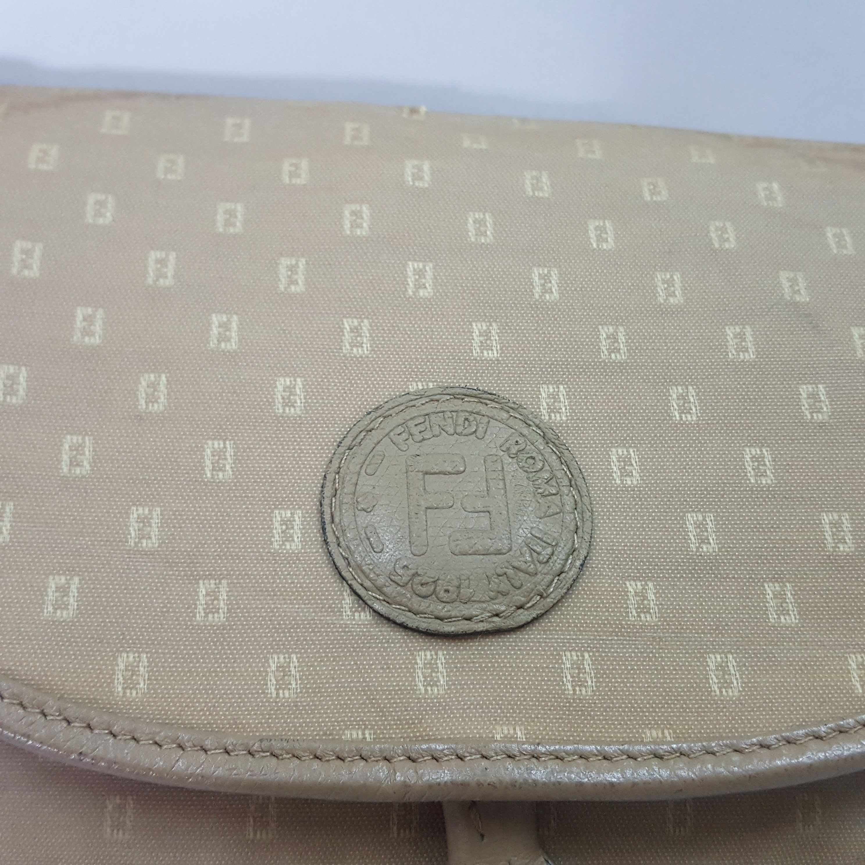 Fendi × Vintage Vintag FENDI full print logo sling bag made in Italy Size ONE SIZE - 2 Thumbnail