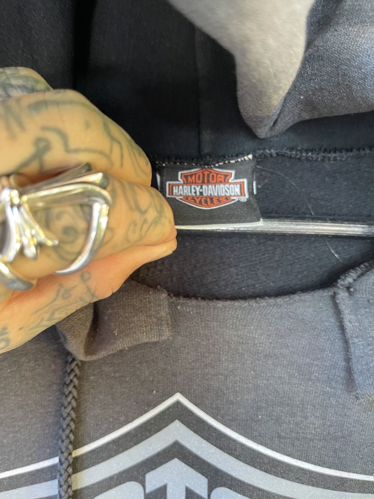Harley Davidson × Vintage Vintage OG Harley Davidson BLACK LOGO HOODIE XL GRAIL Size US XL / EU 56 / 4 - 4 Thumbnail