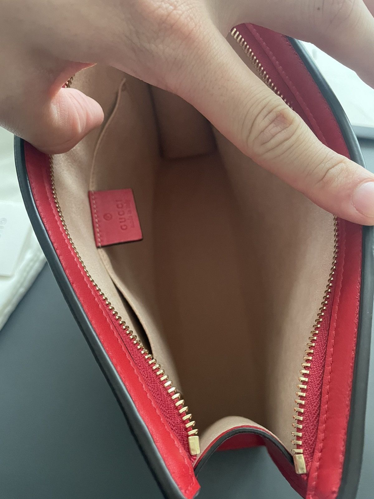 Gucci Super Runway Gucci Limited Edition Logo Pouch Clutch Bag Size ONE SIZE - 13 Thumbnail