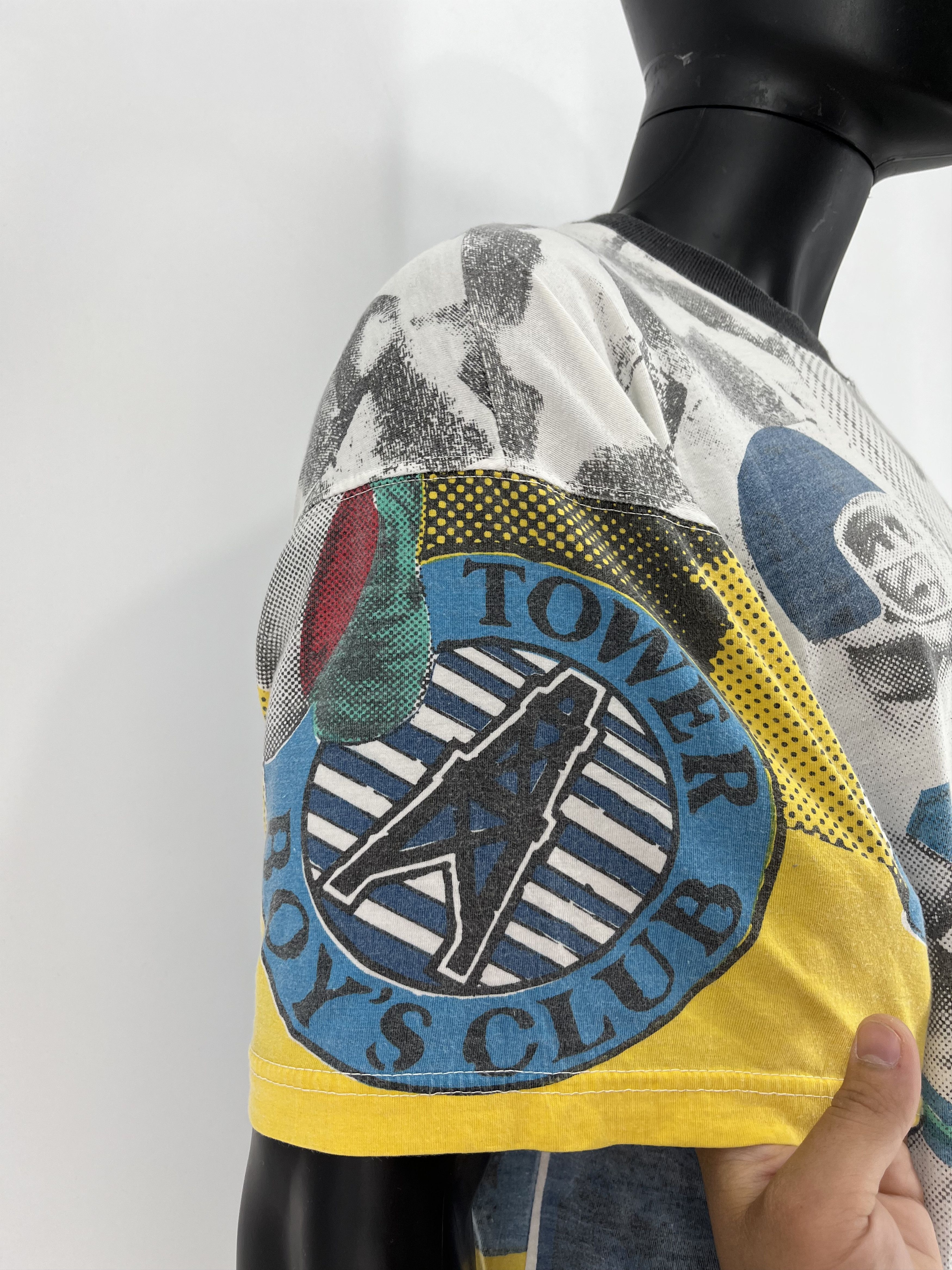 NFL Vintage 90s NFL American Football Tower Boys fullprint tees Size US XL / EU 56 / 4 - 11 Thumbnail