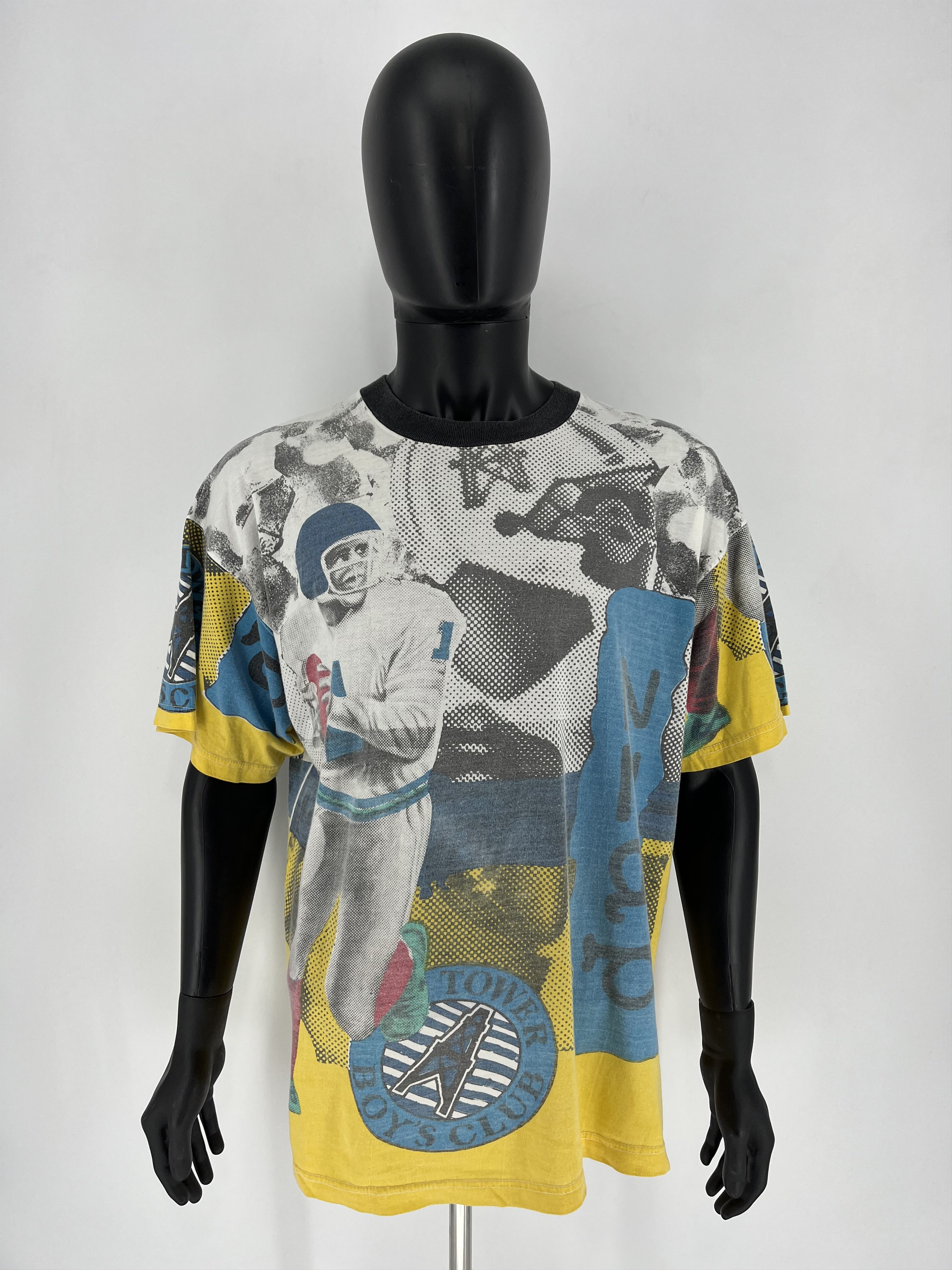NFL Vintage 90s NFL American Football Tower Boys fullprint tees Size US XL / EU 56 / 4 - 1 Thumbnail
