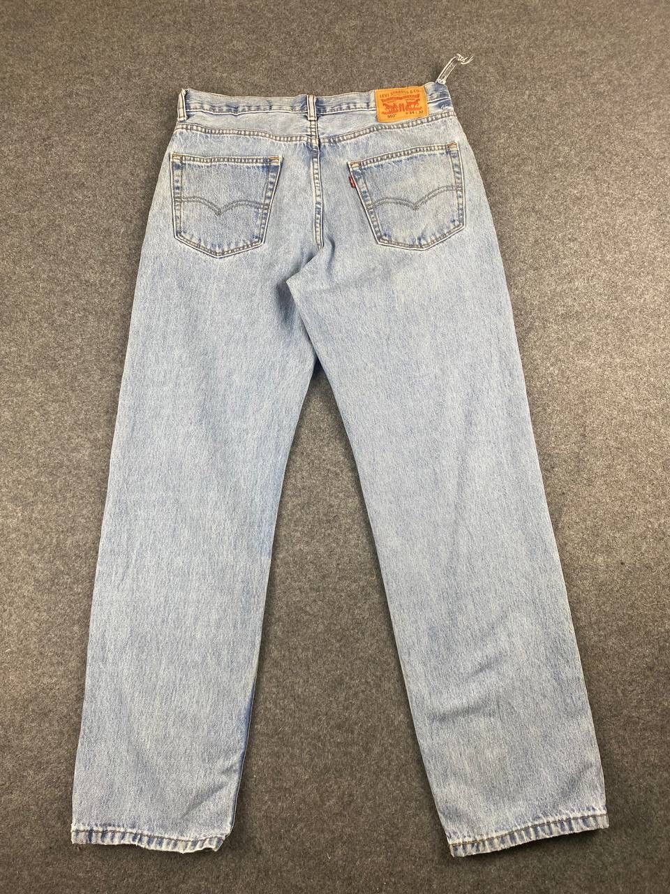 image of Levis 550 Light Wash Denim Nice Design in Light Blue, Men's (Size 35)
