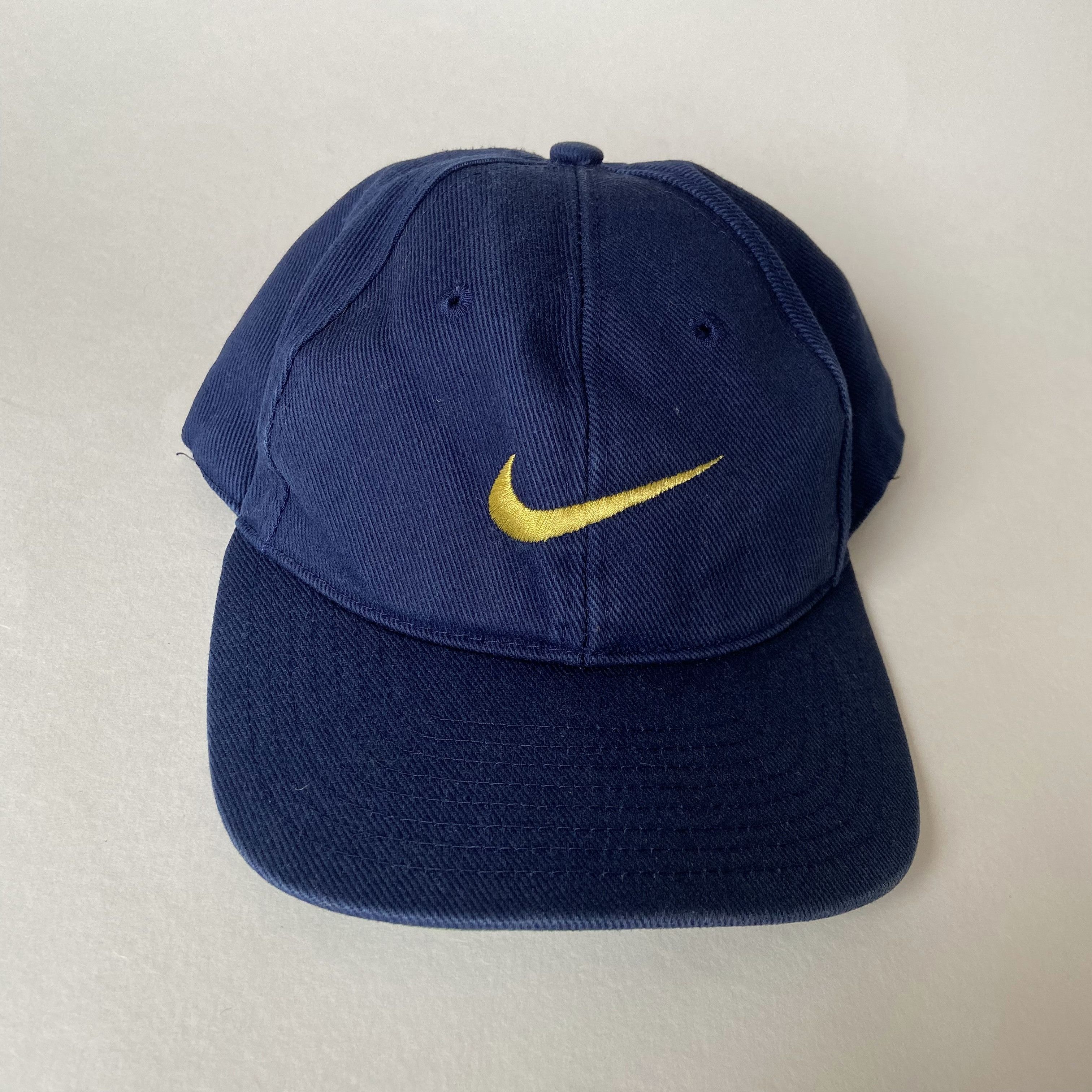 vintage nike swoosh cap