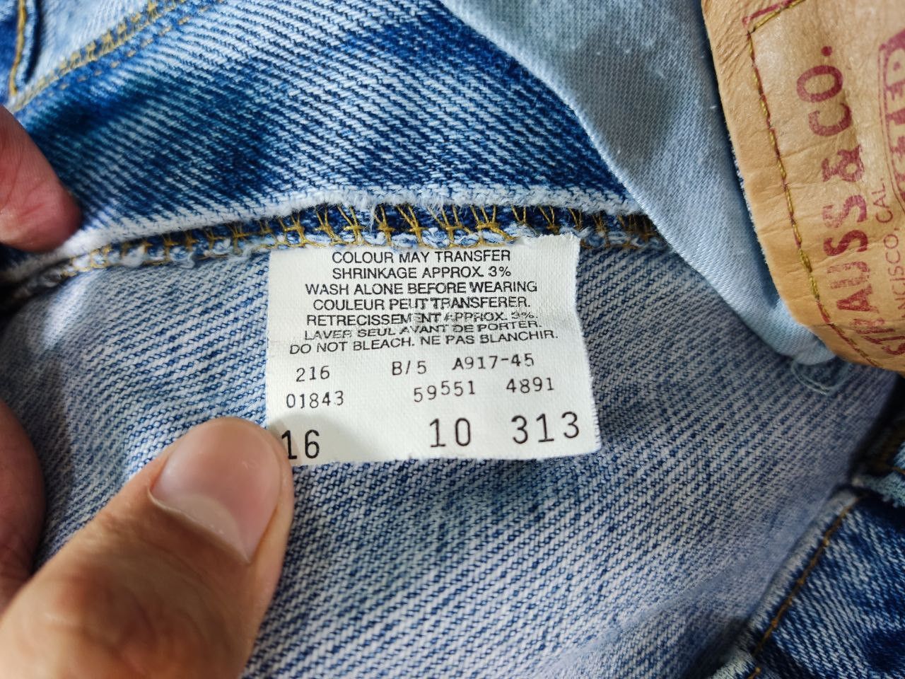 Levi's vintage levis 551 relaxed fit denim Size US 35 - 4 Thumbnail