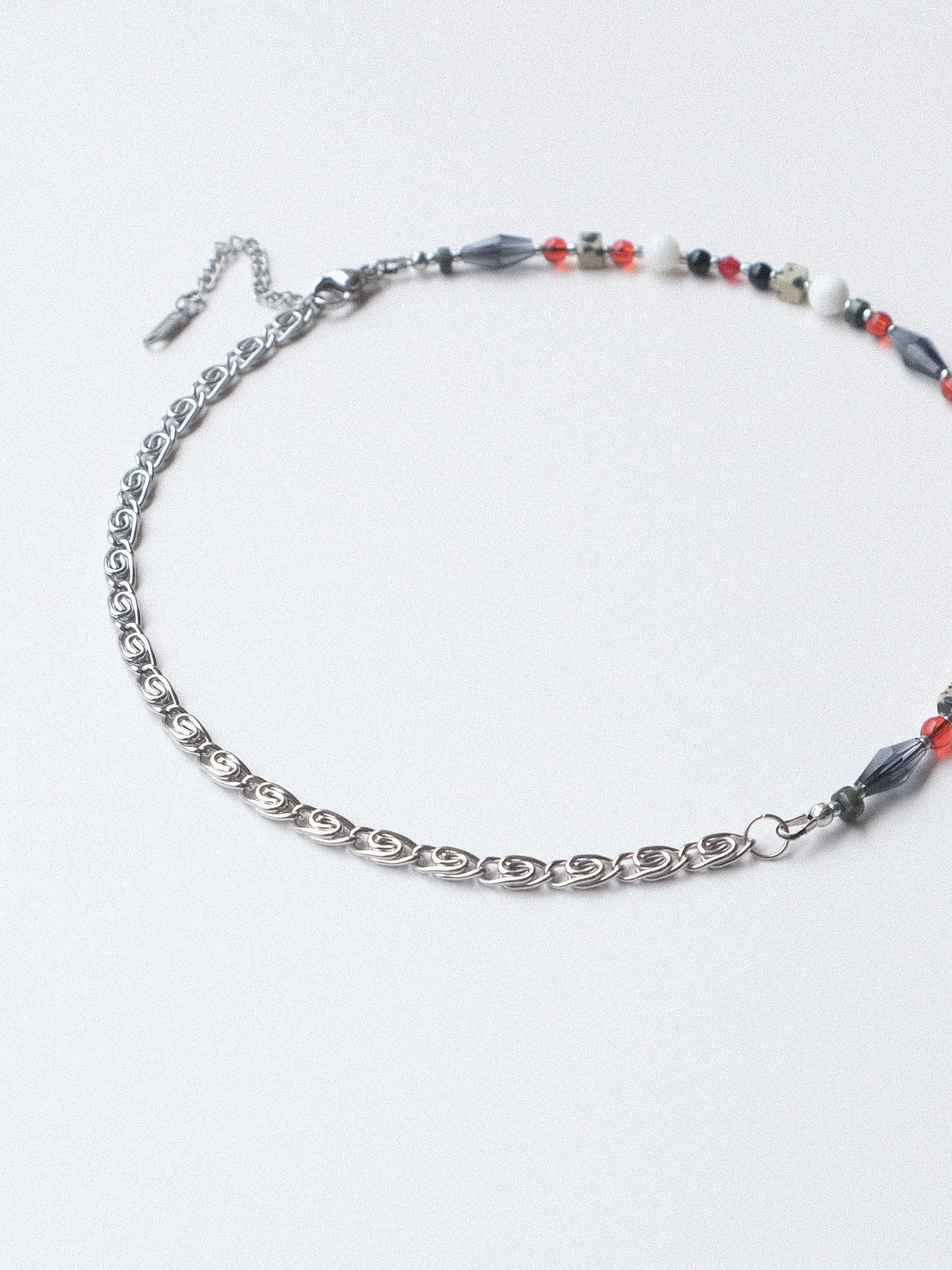 Handmade Handmade Chicago Bulls Natural Stones Glass Beads Necklace Size ONE SIZE - 4 Thumbnail