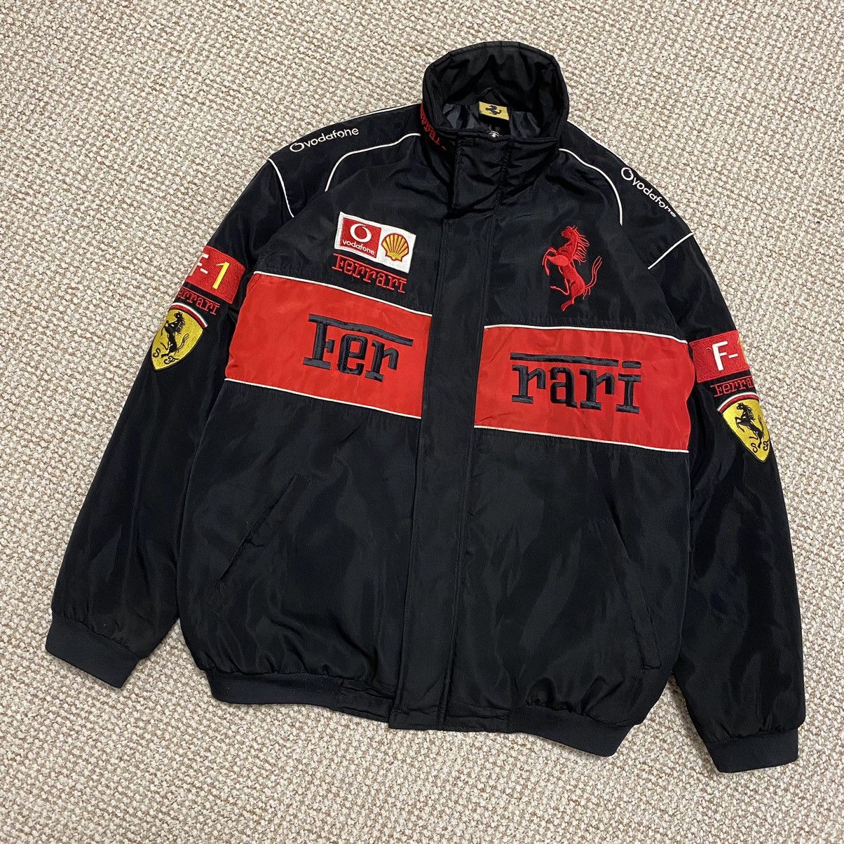 Ferrari × Racing × Streetwear Ferrari Formula1 vintage black racing