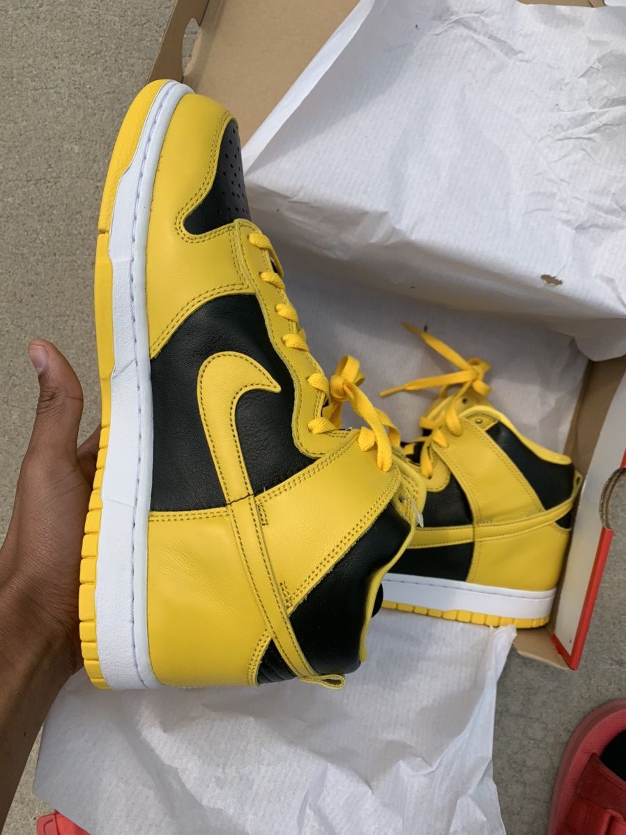 Nike Nike Dunk High Varsity Maize Size US 11 / EU 44 - 4 Thumbnail