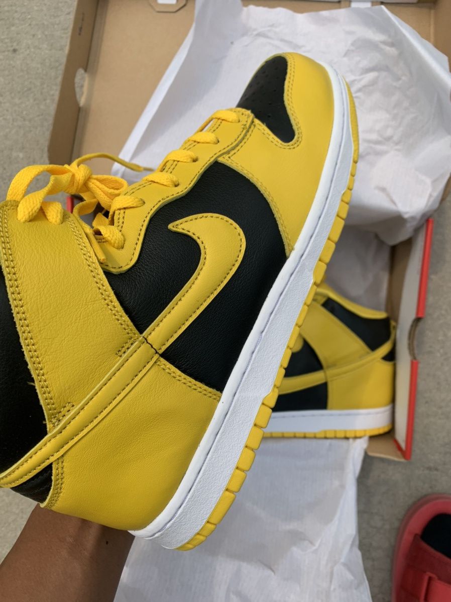 Nike Nike Dunk High Varsity Maize Size US 11 / EU 44 - 6 Thumbnail