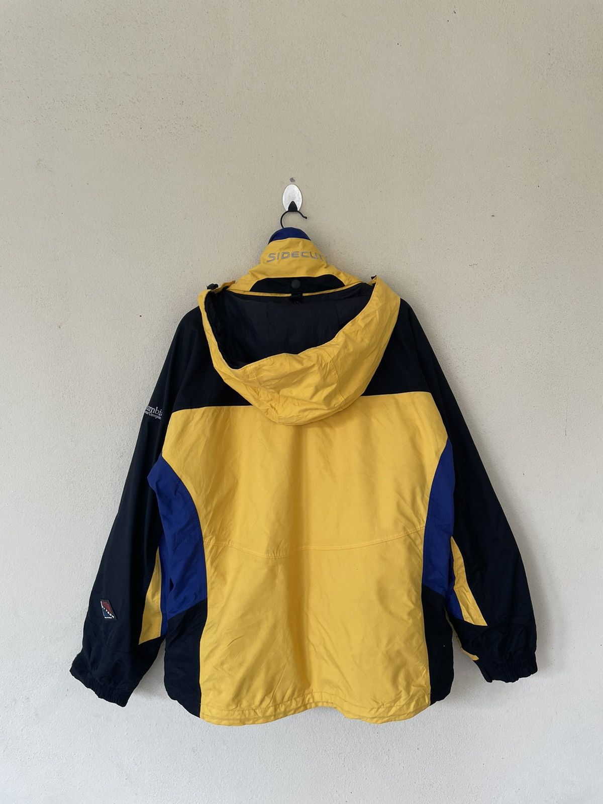 Columbia COLUMBIA SPORTSWEAR PUFFER JACKET Size US XL / EU 56 / 4 - 4 Thumbnail
