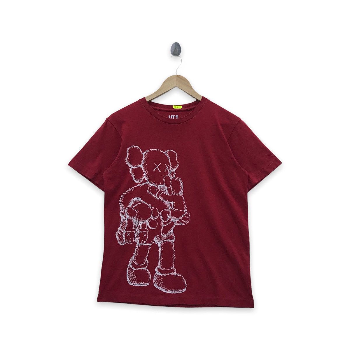 Kaws × Uniqlo *Rare!! Uniqlo X Kaws tee Size US S / EU 44-46 / 1 - 1 Thumbnail