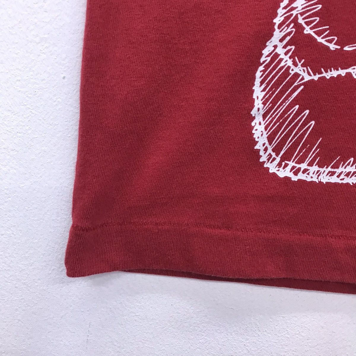 Kaws × Uniqlo *Rare!! Uniqlo X Kaws tee Size US S / EU 44-46 / 1 - 7 Thumbnail