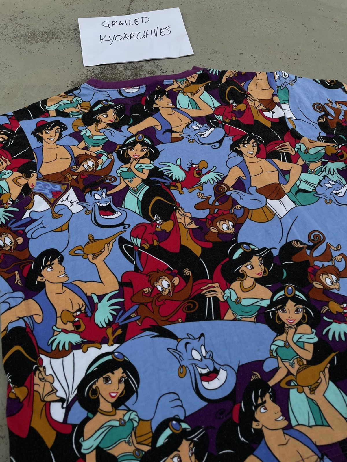 Disney × Vintage Y2K ALADDIN OVERPRINTED TEE Size US L / EU 52-54 / 3 - 9 Thumbnail