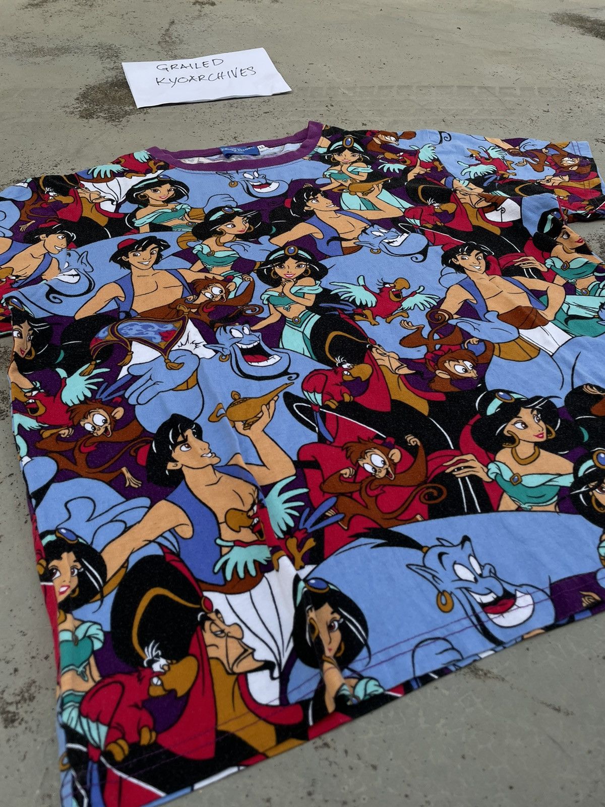 Disney × Vintage Y2K ALADDIN OVERPRINTED TEE Size US L / EU 52-54 / 3 - 2 Thumbnail