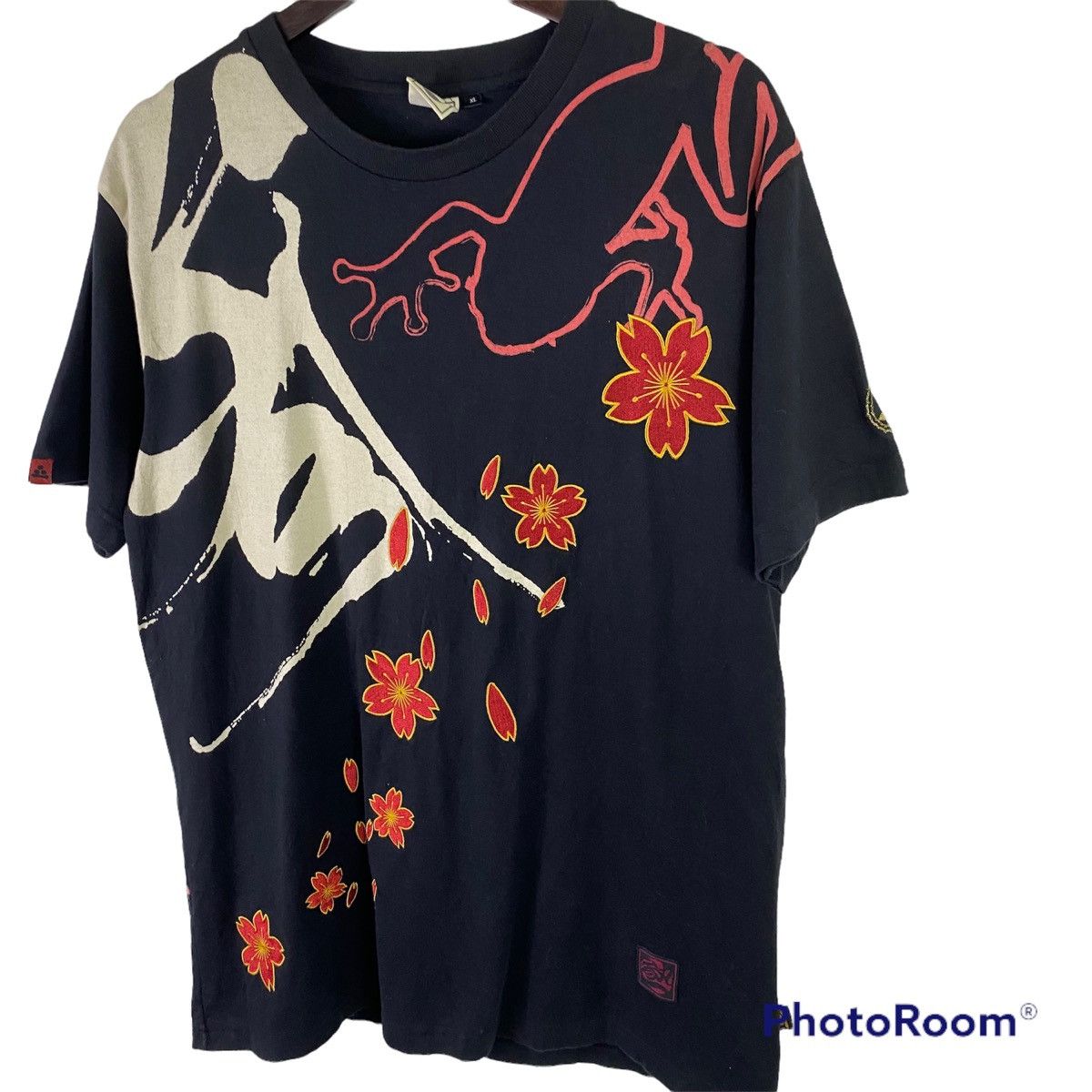 Japanese Brand Vintage Sukajan Embroidary Flower Full Print Tee Size US L / EU 52-54 / 3 - 4 Thumbnail