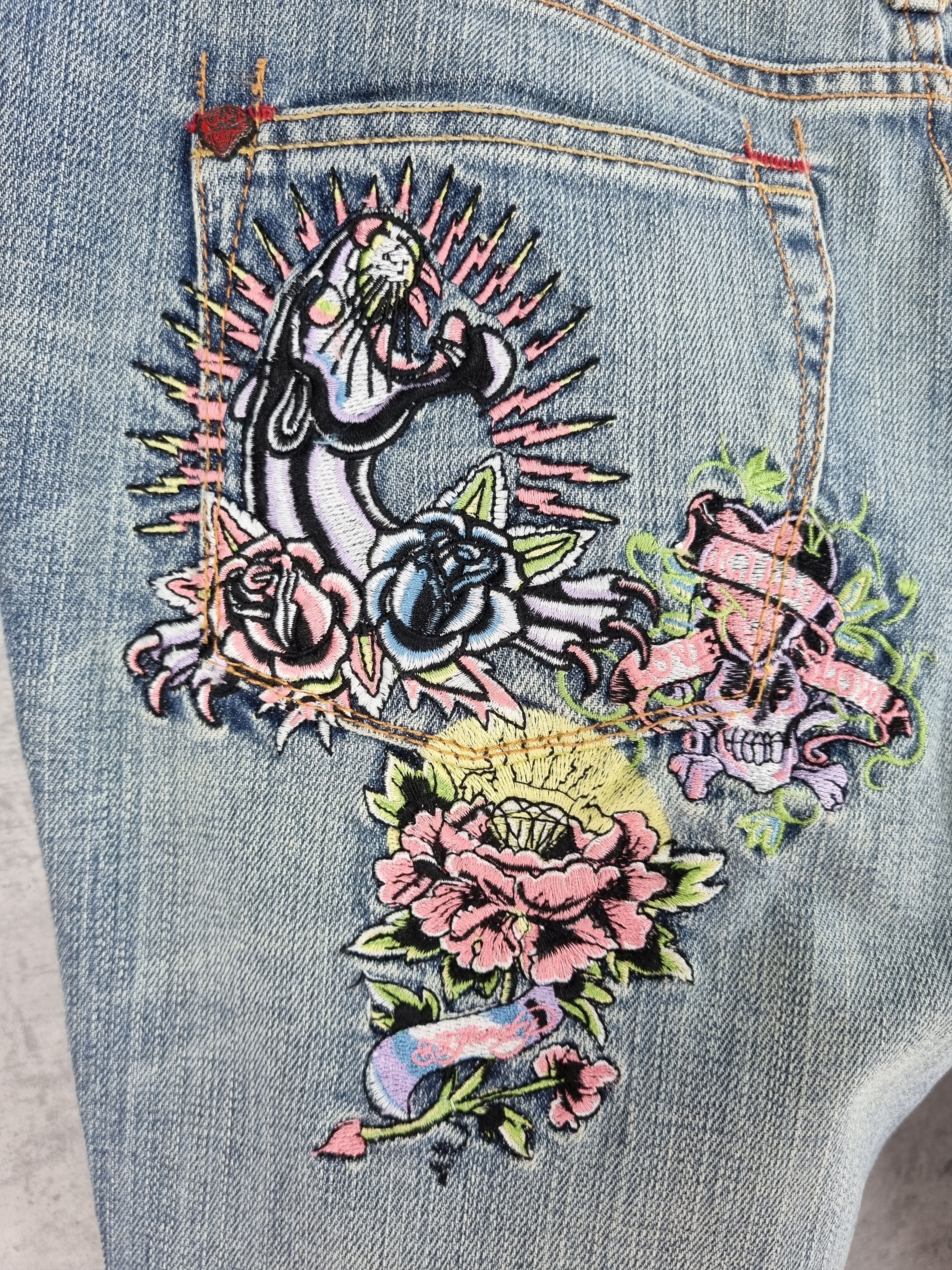 Christian Audigier × Ed Hardy Rare Ed Hardy Embroidered Art Flared Denim Pant Size 28" / US 6 / IT 42 - 9 Thumbnail