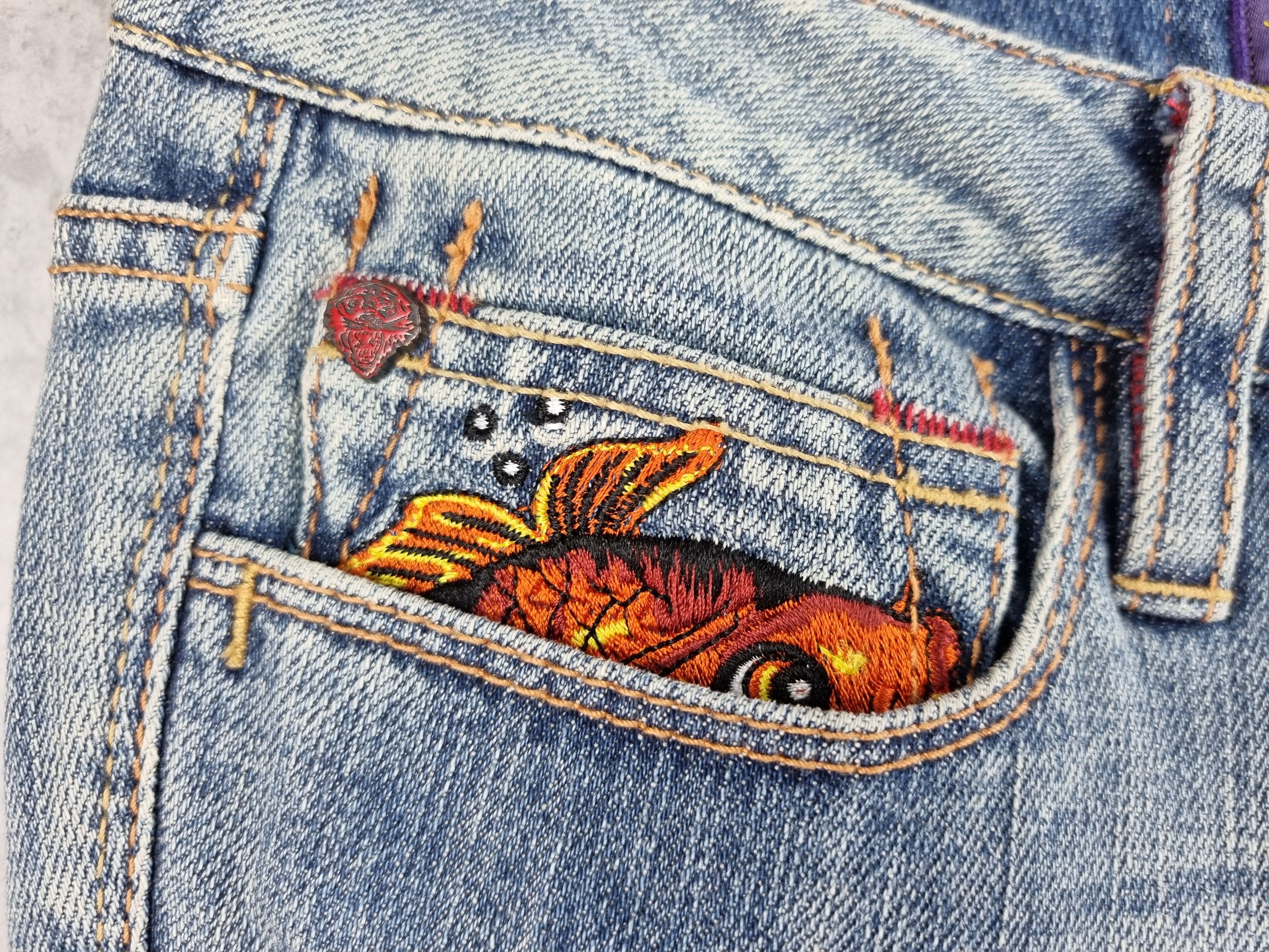 Christian Audigier × Ed Hardy Rare Ed Hardy Embroidered Art Flared Denim Pant Size 28" / US 6 / IT 42 - 6 Thumbnail