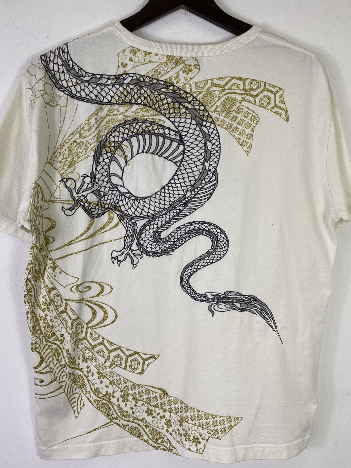 Japanese Brand Vintage Karakuri Tamashi Embroidary Dragon T Shirt Size US L / EU 52-54 / 3 - 5 Thumbnail