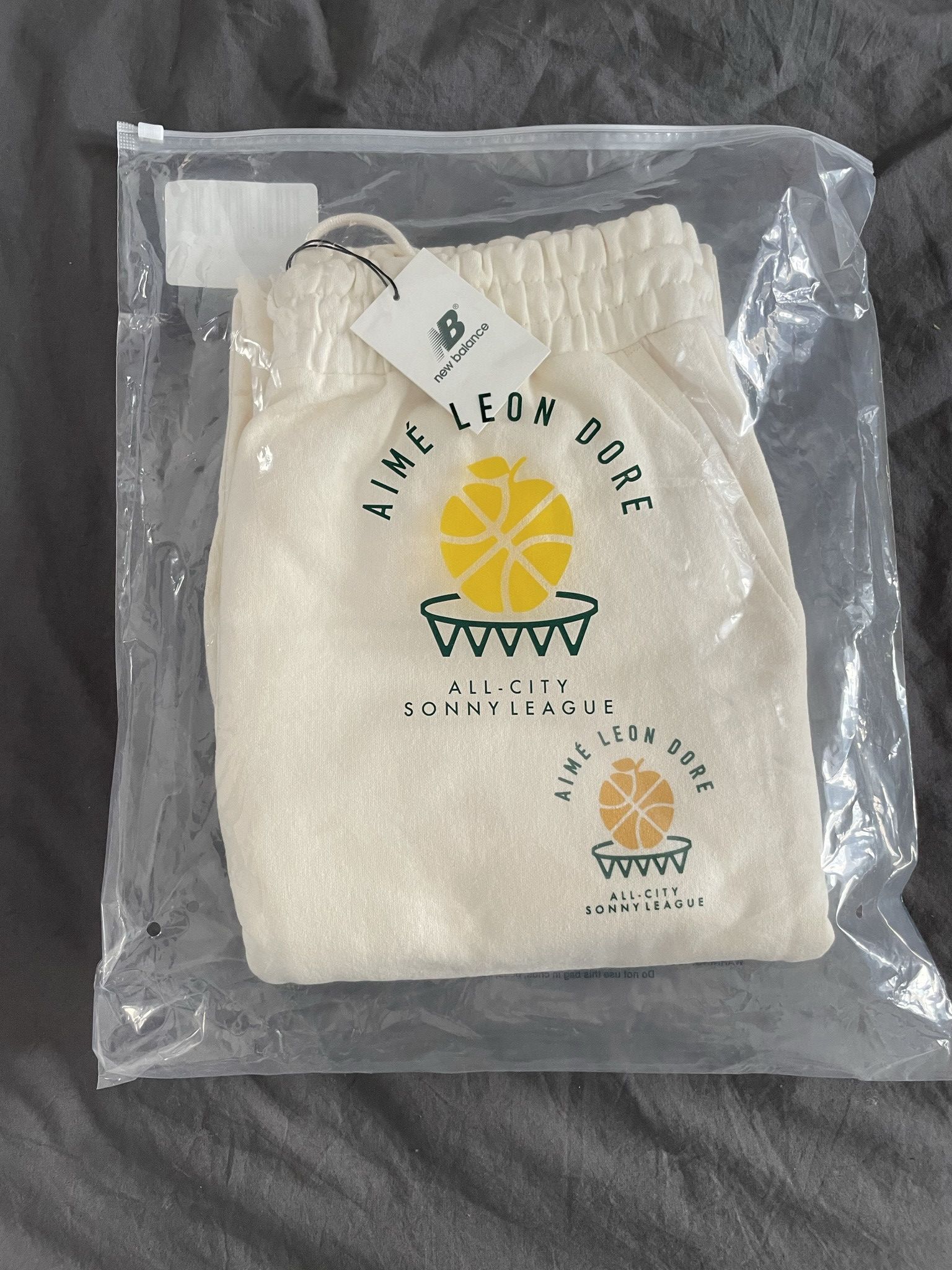 image of Aime Leon Dore x New Balance Sonny League Sweatpants Size Medium in Cream, Men's