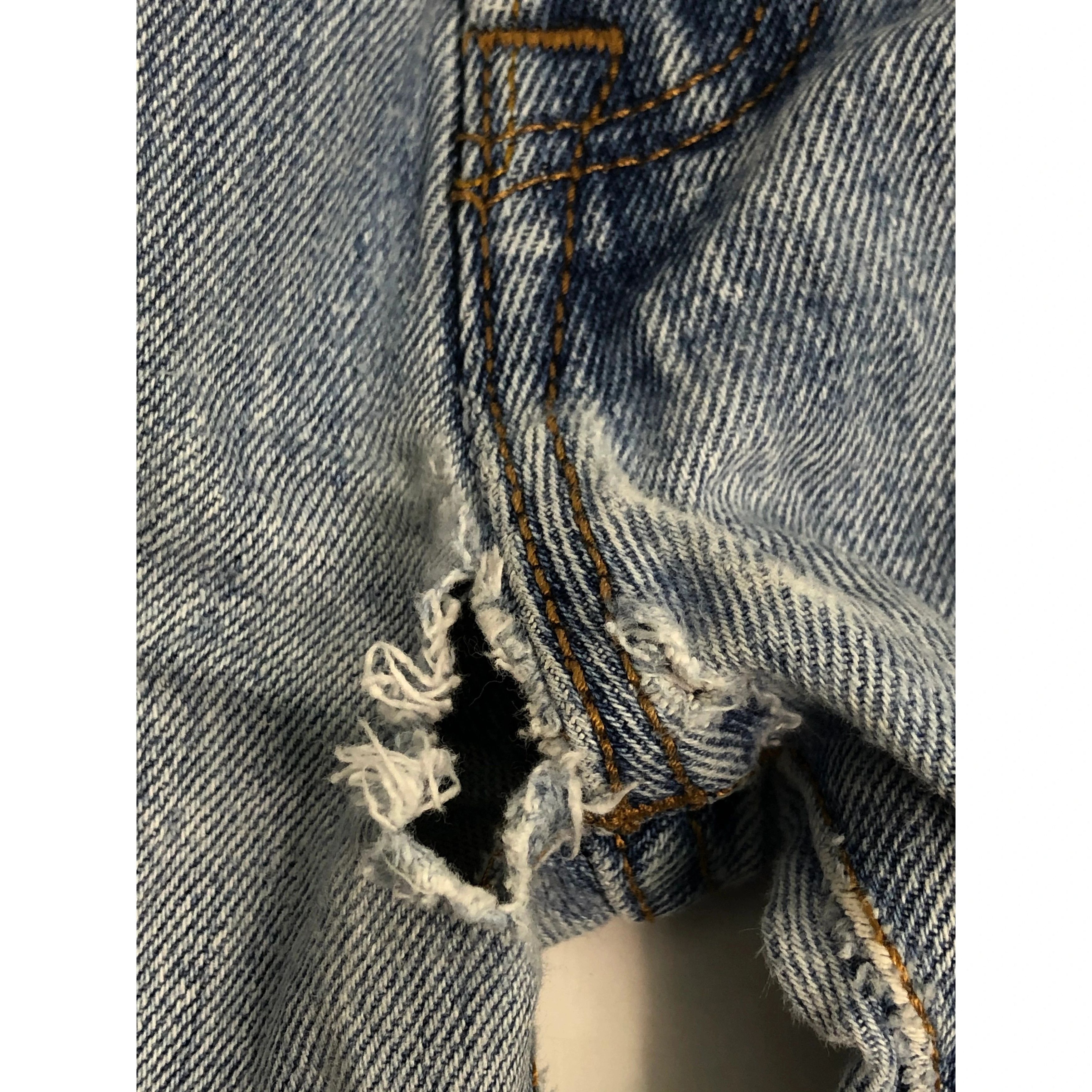 Levi's Vintage Levis 501 Distressed Faded Denim DP0072 Size US 32 / EU 48 - 9 Thumbnail