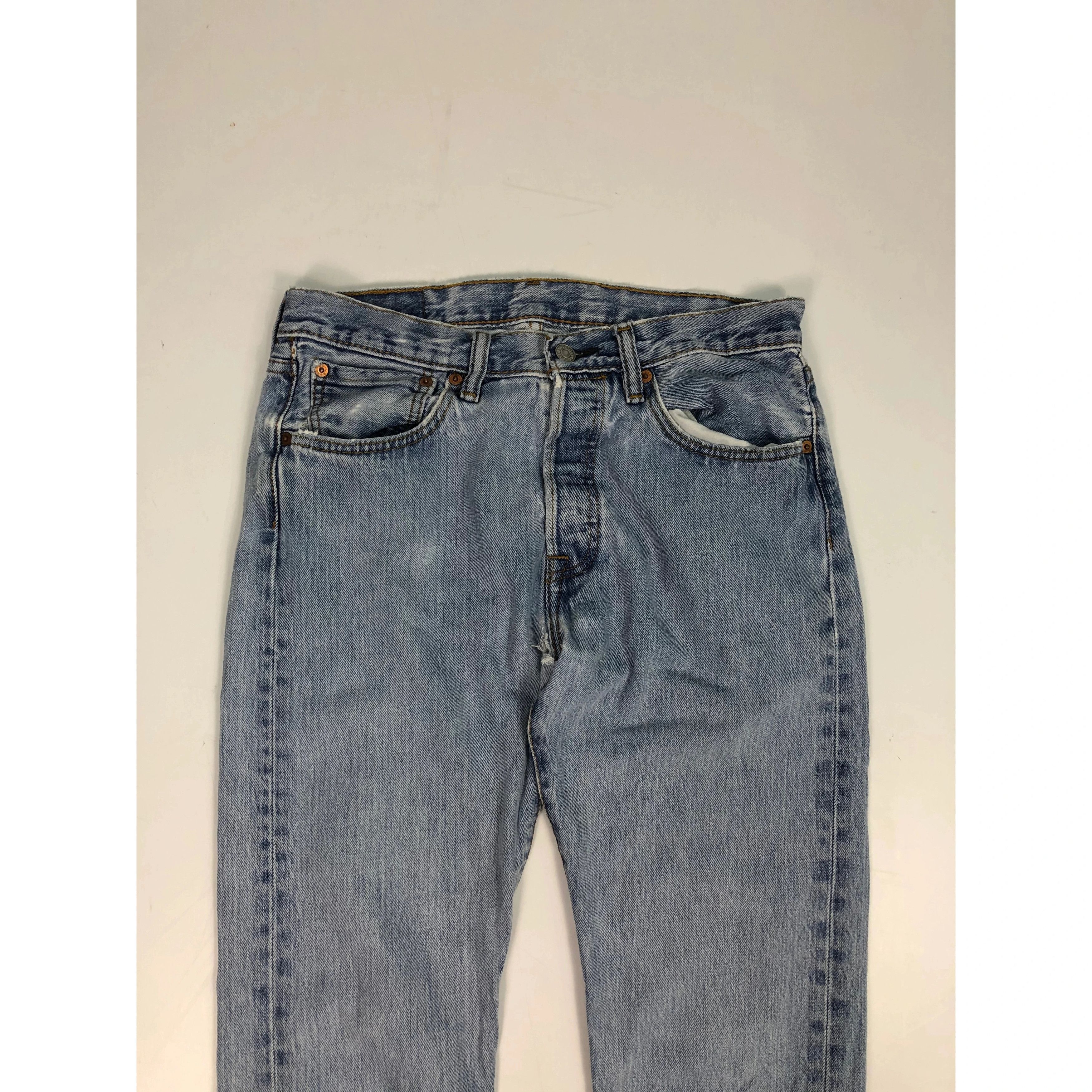 Levi's Vintage Levis 501 Distressed Faded Denim DP0072 Size US 32 / EU 48 - 2 Thumbnail