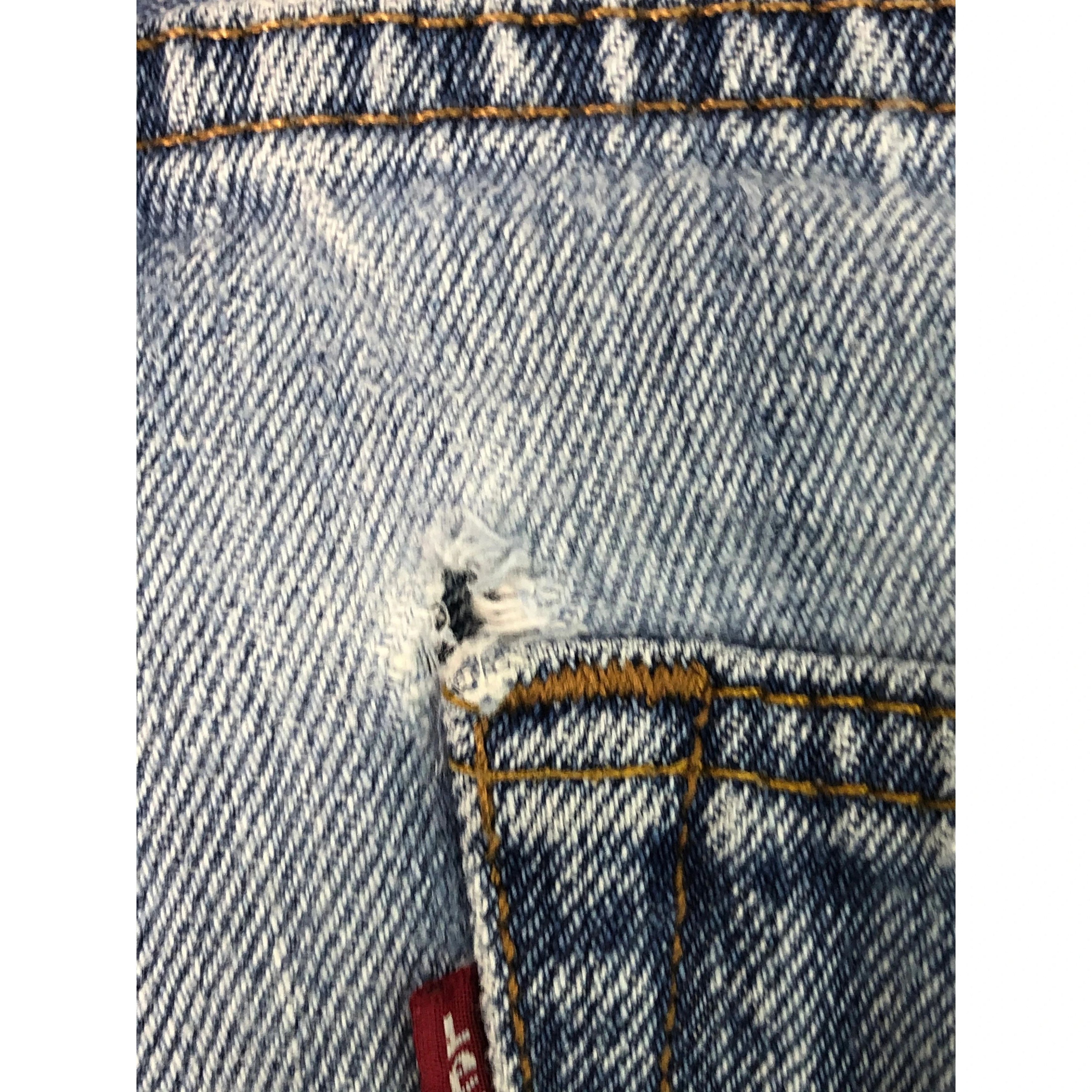 Levi's Vintage Levis 501 Distressed Faded Denim DP0072 Size US 32 / EU 48 - 10 Thumbnail
