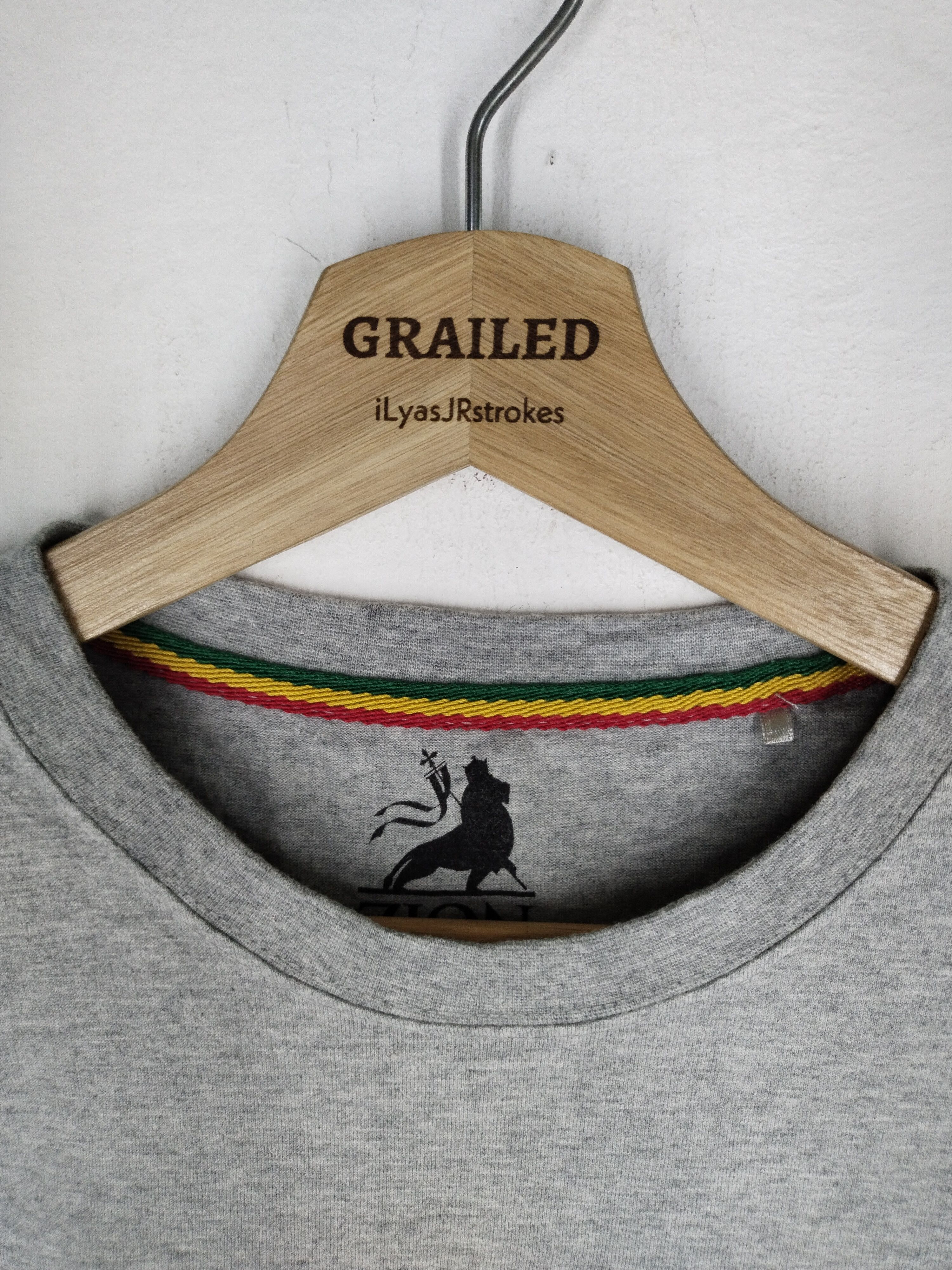 Band Tees × Bob Marley THE FLAG LOGO OF FIFTY SIX HOPE ROAD MUSIC TEE Size US M / EU 48-50 / 2 - 9 Thumbnail