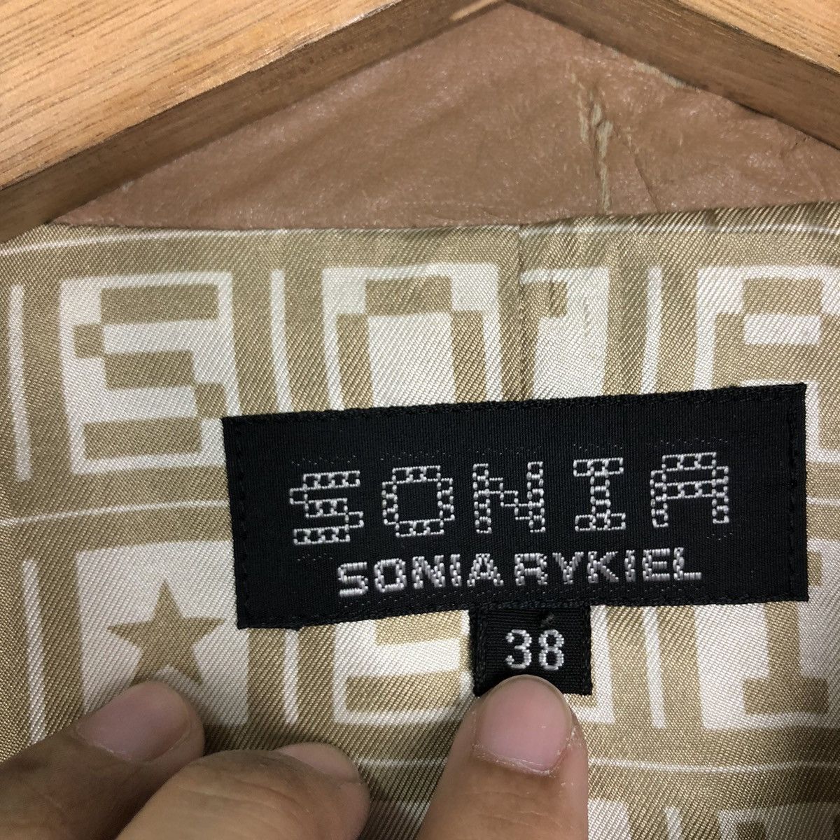 Vintage VINTAGE SONIA RYKIEL BUTTON JACKET Size M / US 6-8 / IT 42-44 - 12 Thumbnail