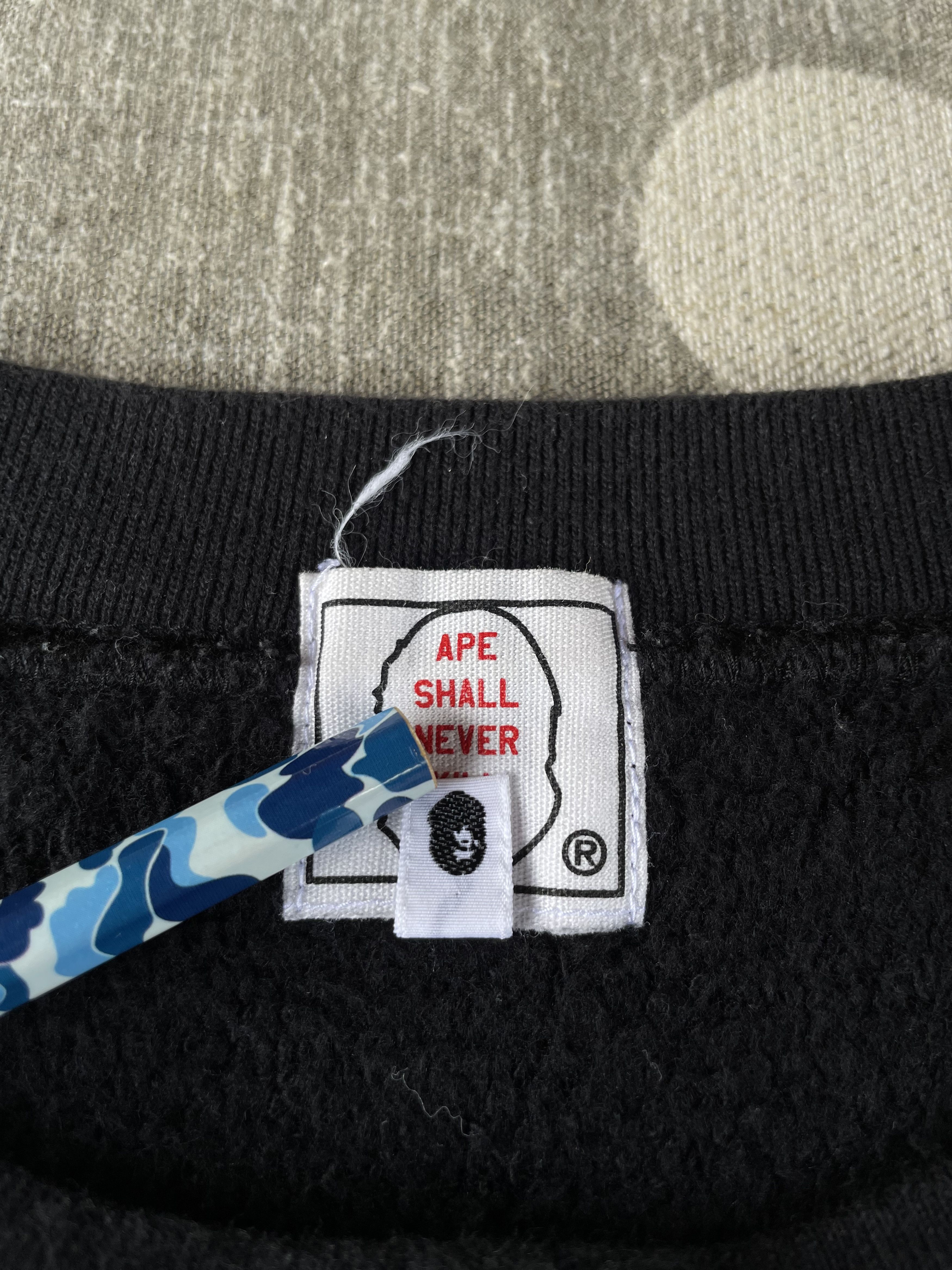 Bape Bape Crewneck Size US L / EU 52-54 / 3 - 7 Thumbnail