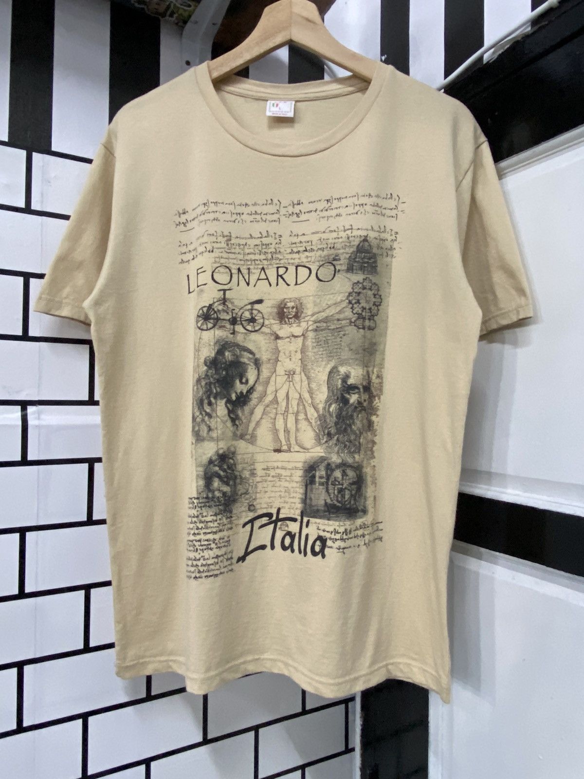 image of Vintage Leonardo Da Vinci Art Vitruvian Man Tshirt in Beige, Men's (Size Medium)