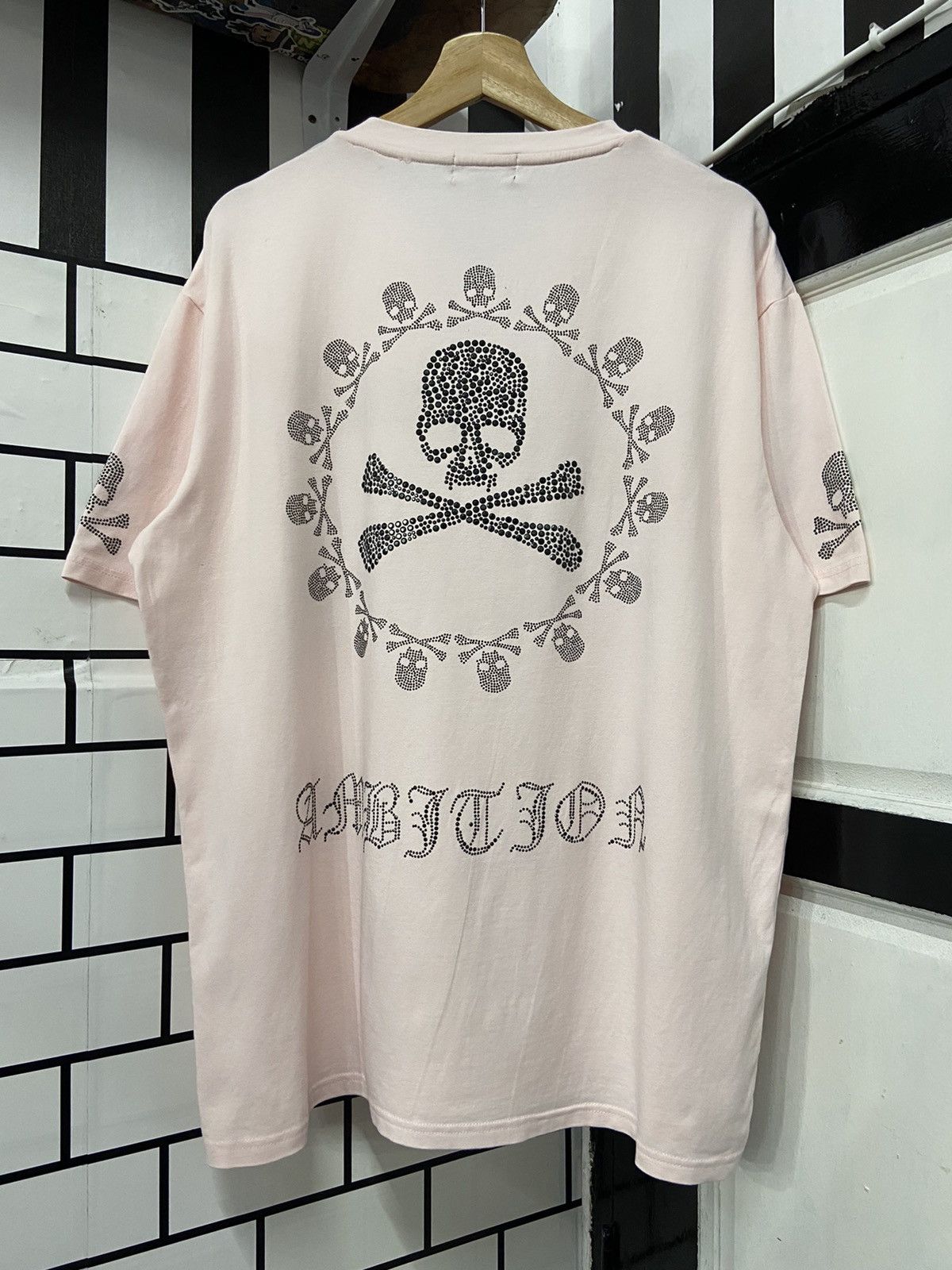 Japanese Brand Japanese Brand Be Ambition Skulls Fully Beads Rhinestone Tee Size US XL / EU 56 / 4 - 1 Thumbnail