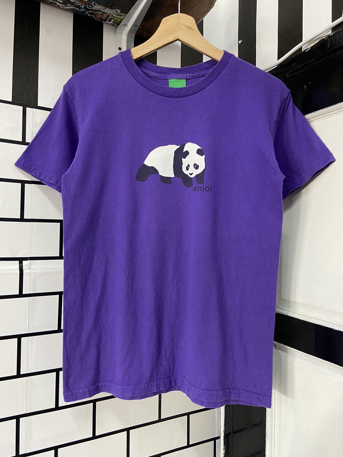 Enjoi × Vintage Vintage Enjoi Skateboard Panda Tshirt Size US XS / EU 42 / 0 - 1 Thumbnail