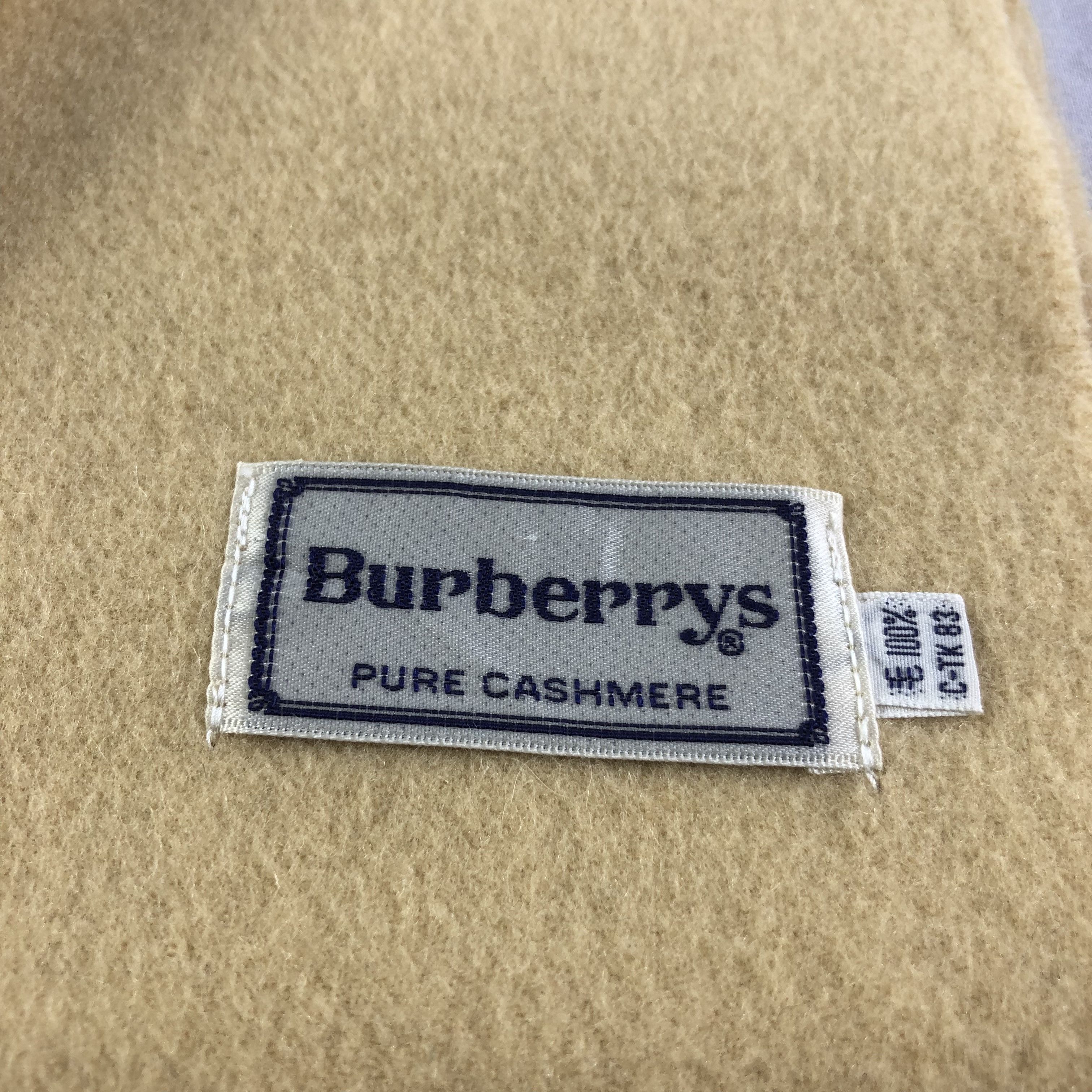 Burberry Burberrys Plain Cashmere Scarf Muffler V1426 Size ONE SIZE - 5 Thumbnail