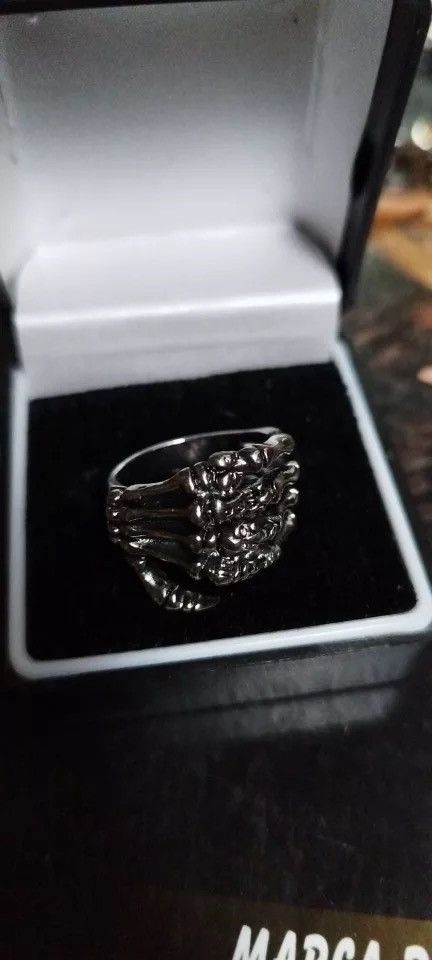 Jewelry Gothic Vintage Hand Bone Ring Size ONE SIZE - 6 Thumbnail